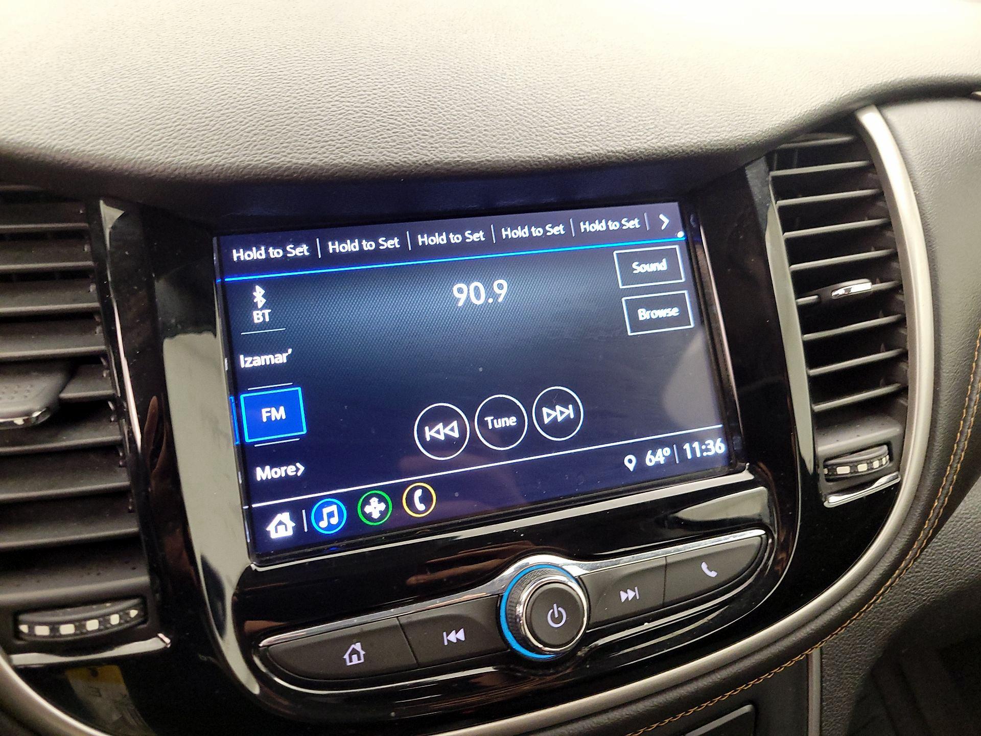 Thumbnail: 2018 Chevrolet Trax - 15