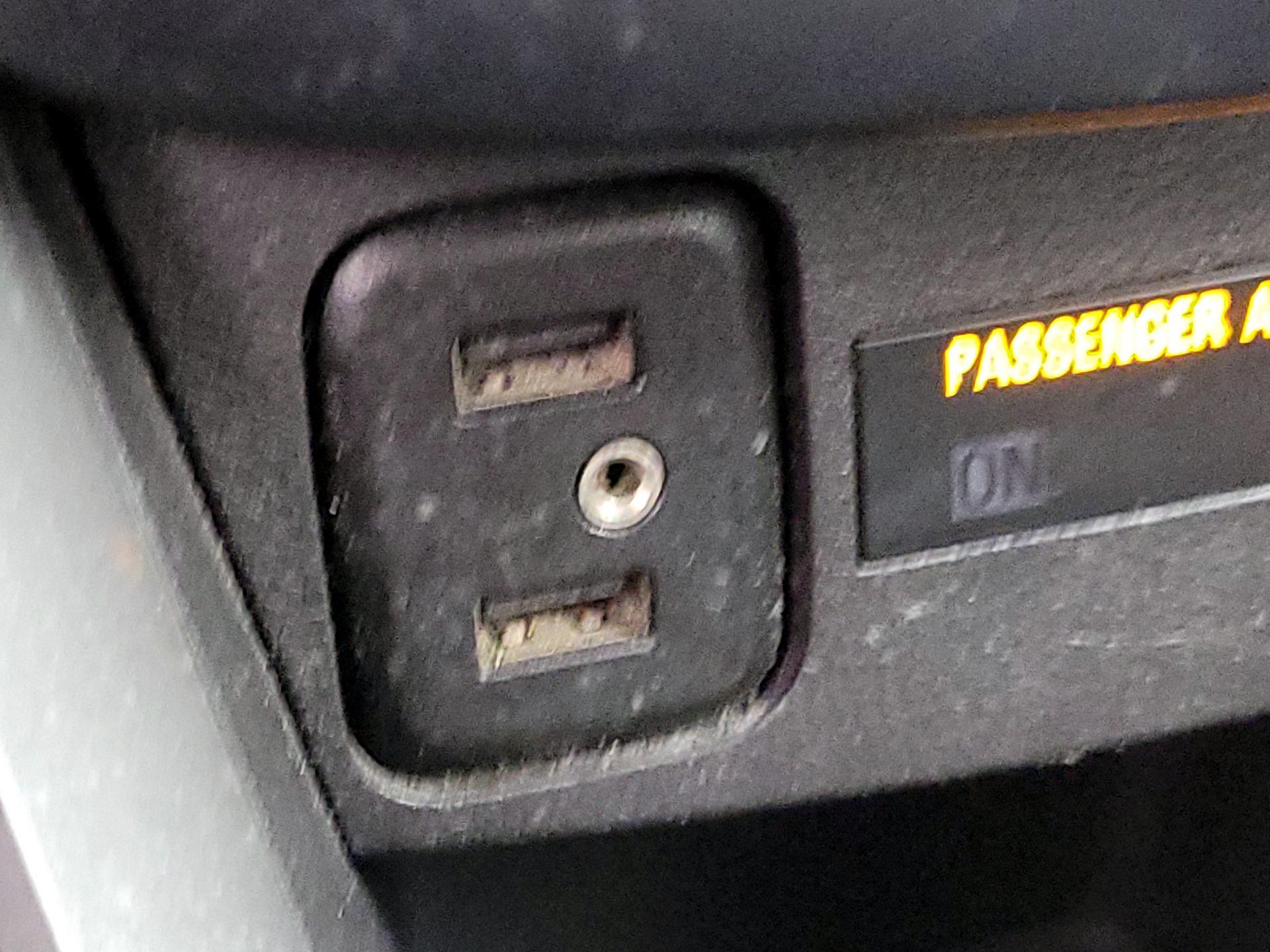 Thumbnail: 2018 Chevrolet Trax - 18