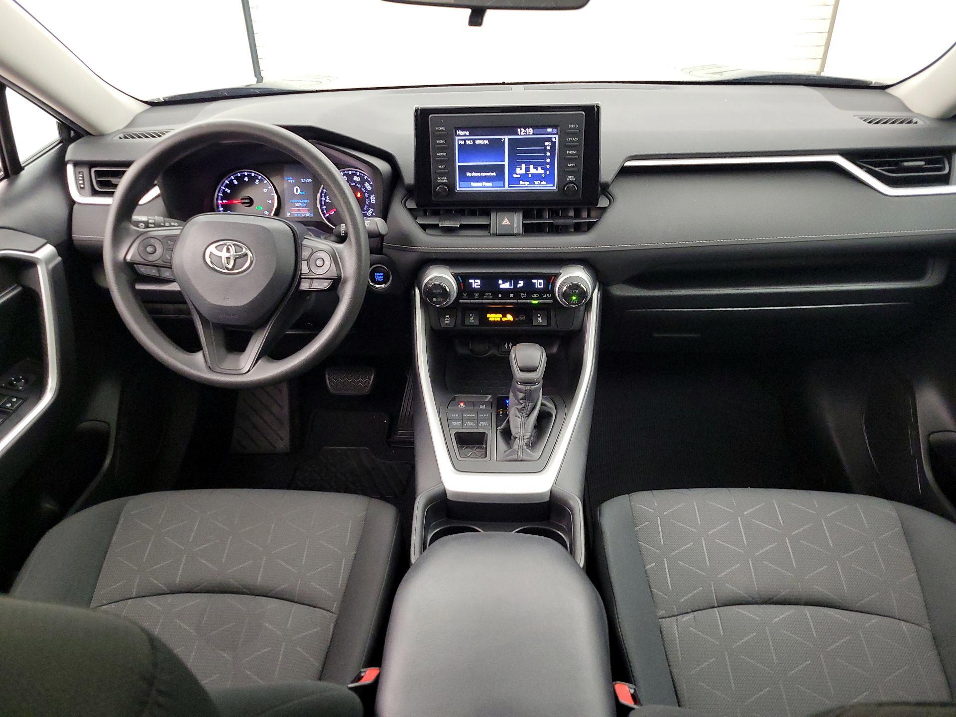Thumbnail: 2019 Toyota RAV4 - 9