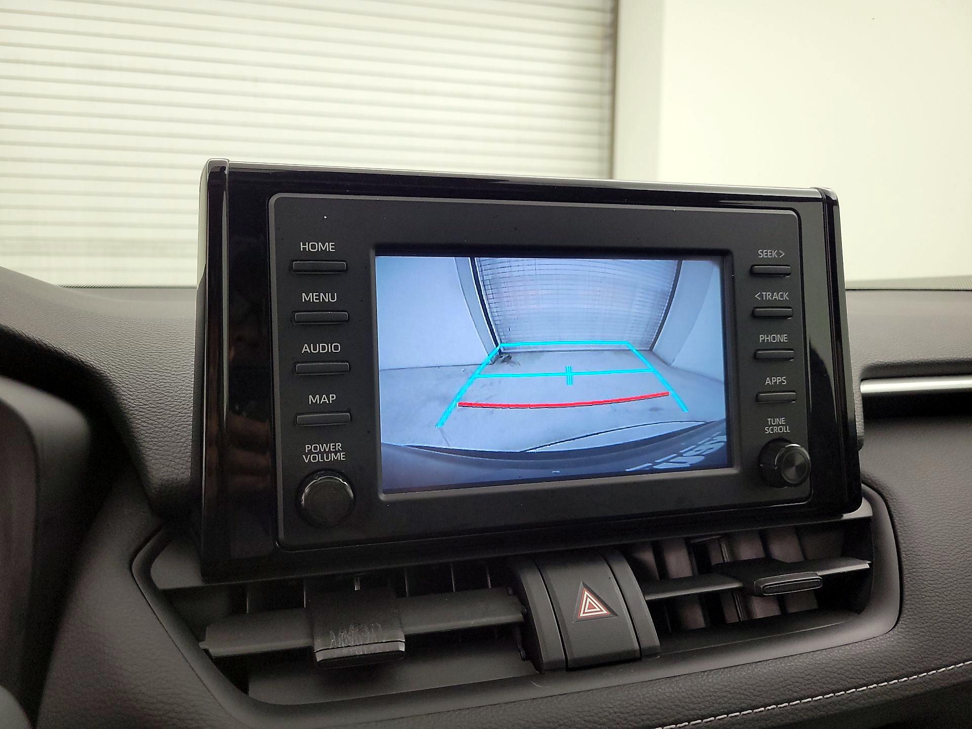 Thumbnail: 2019 Toyota RAV4 - 14