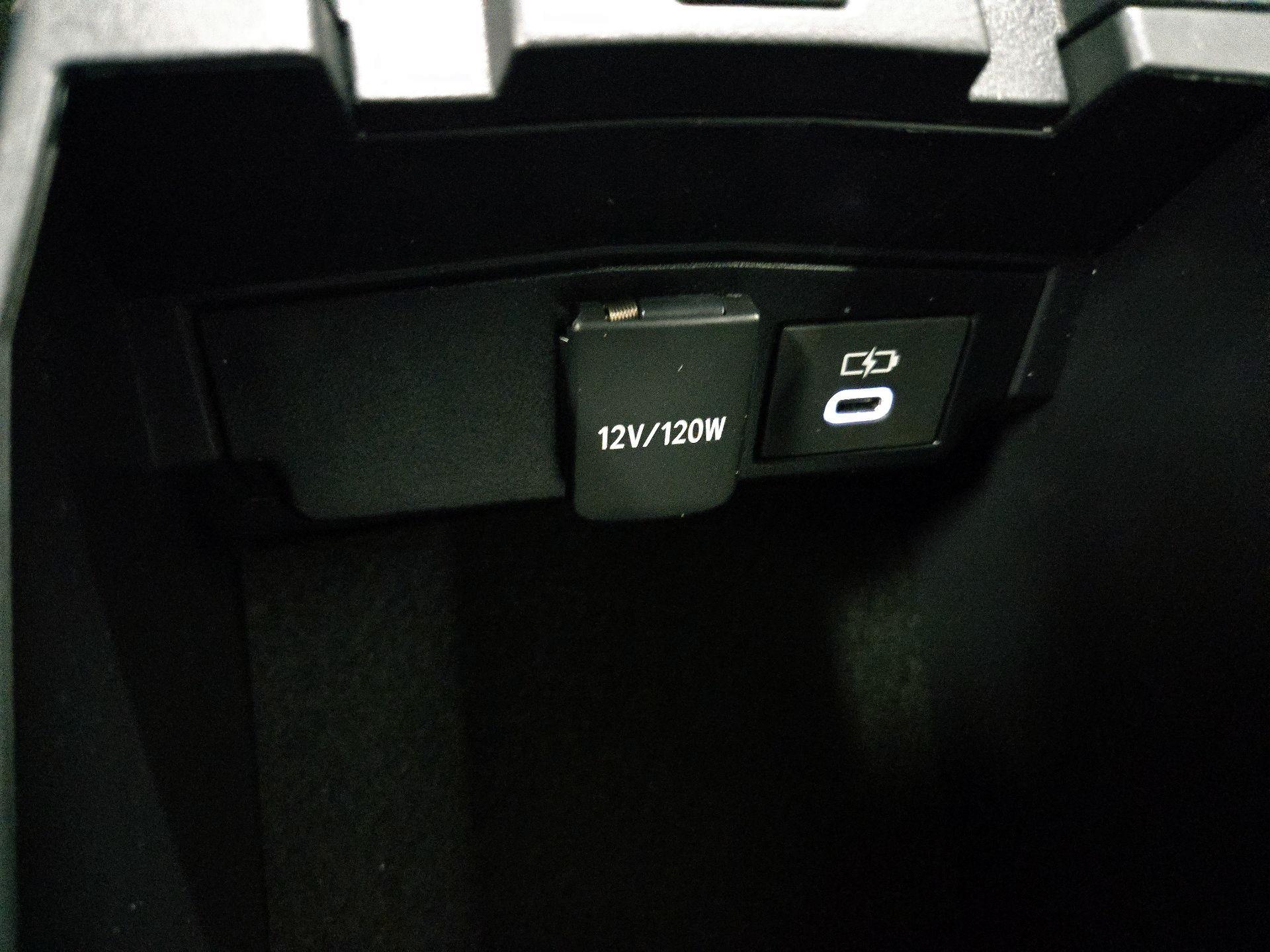 Thumbnail: 2024 Toyota Corolla - 18