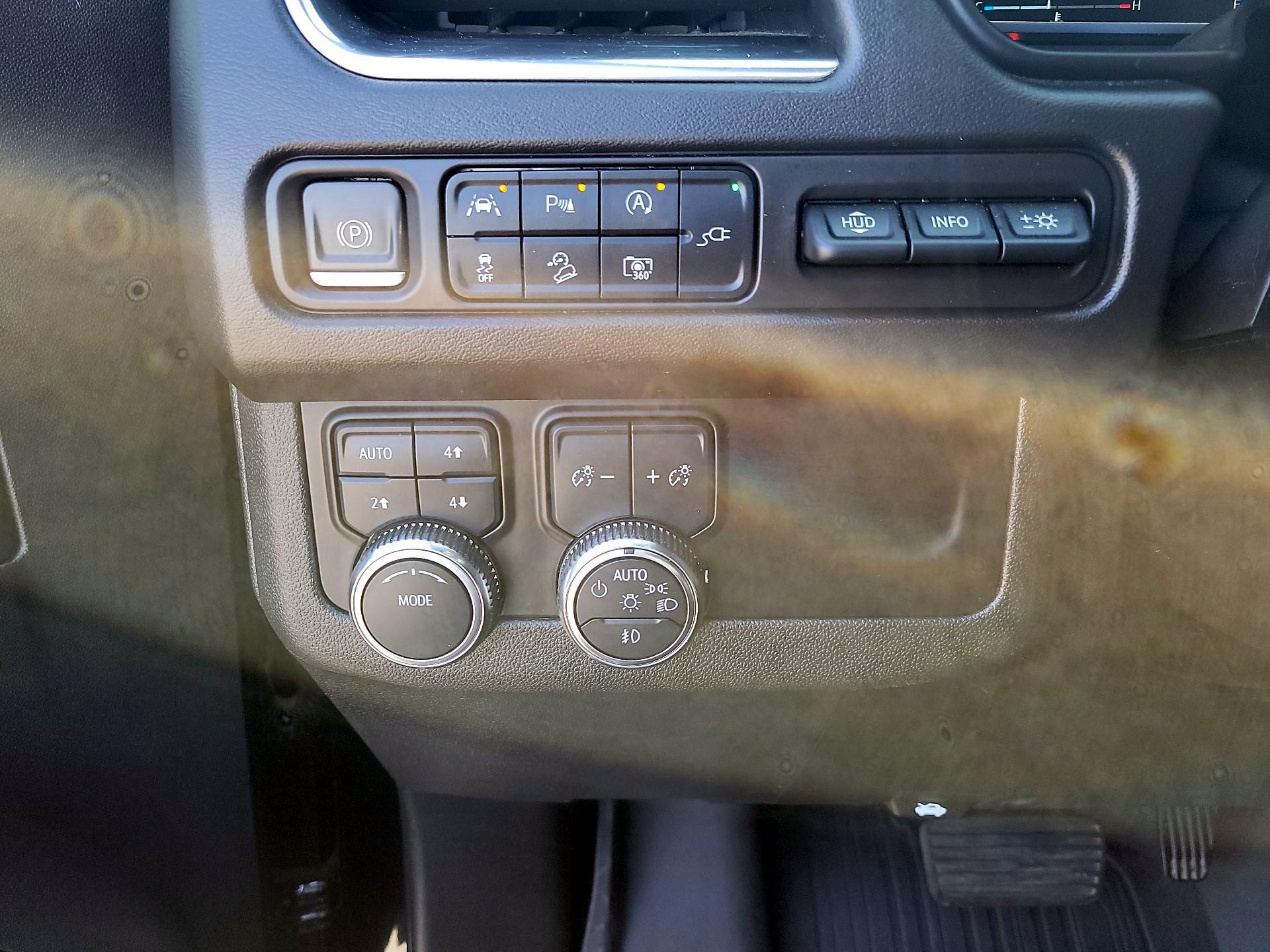 Thumbnail: 2022 GMC Yukon XL - 11