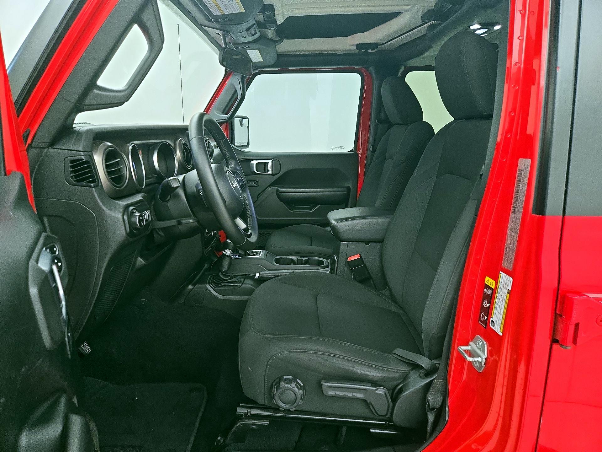 Thumbnail: 2020 Jeep Gladiator - 11