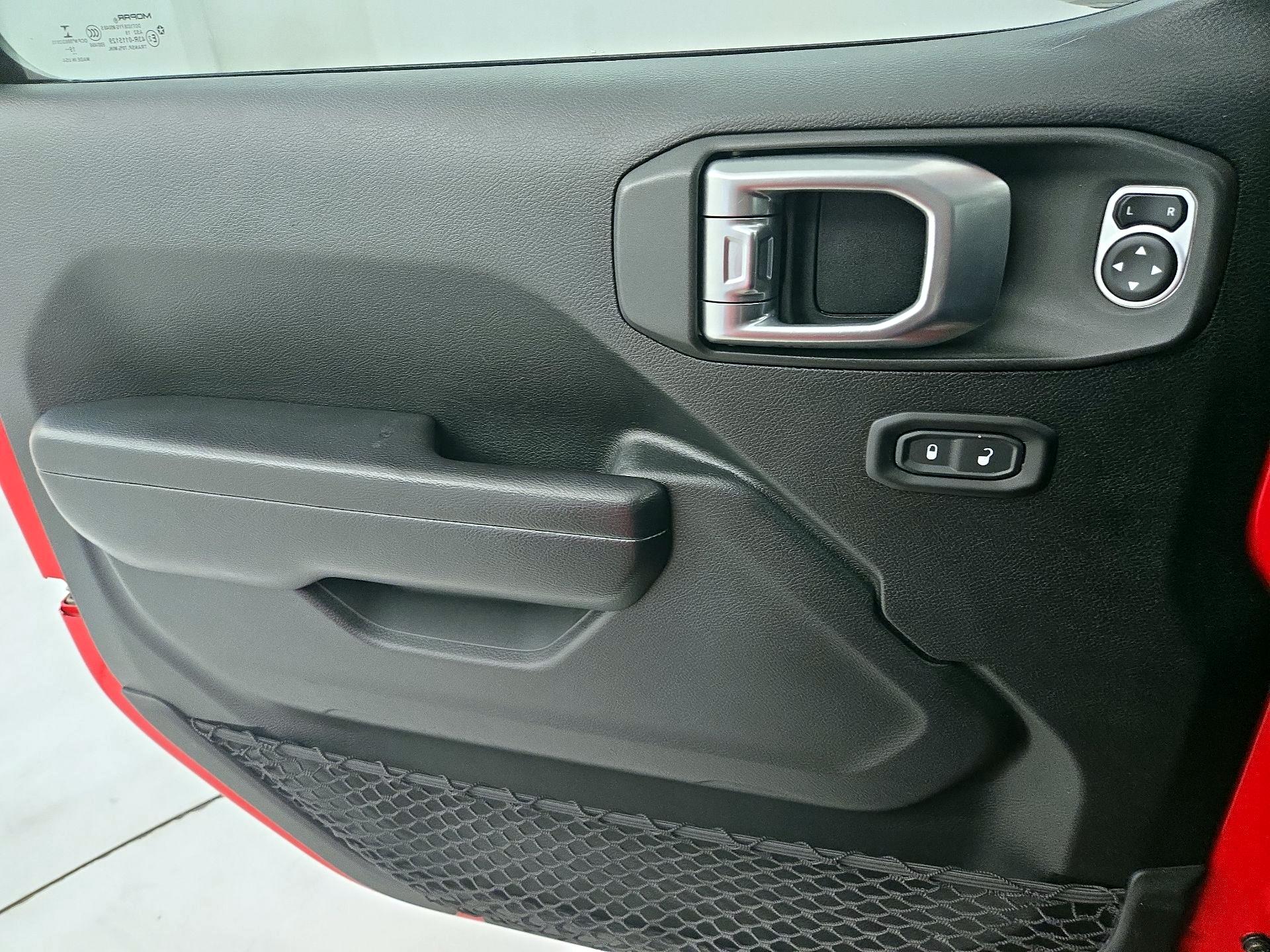 Thumbnail: 2020 Jeep Gladiator - 12