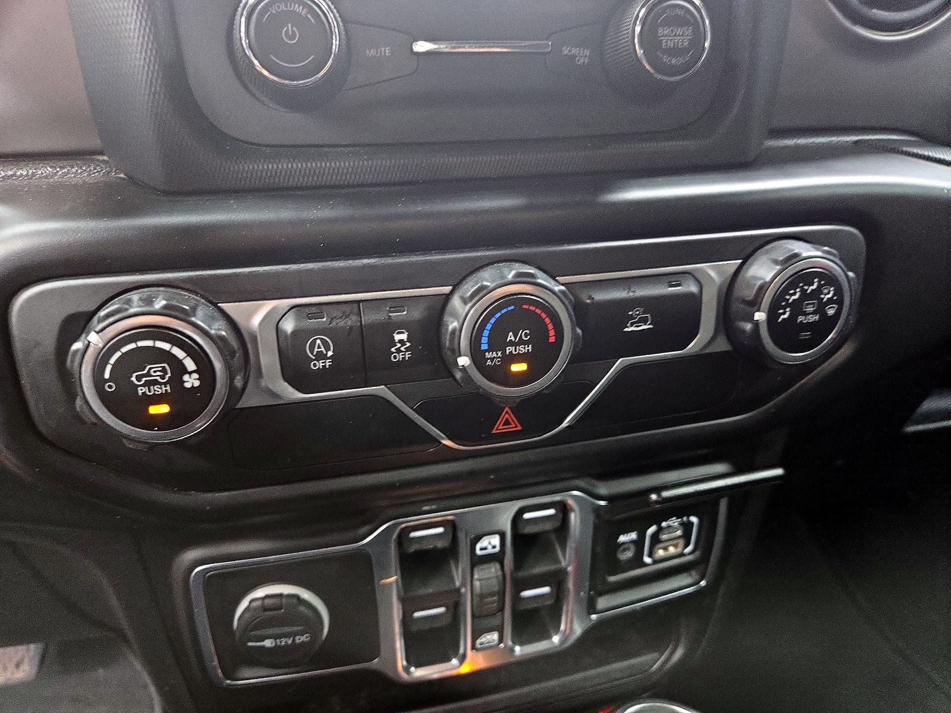 Thumbnail: 2020 Jeep Gladiator - 16