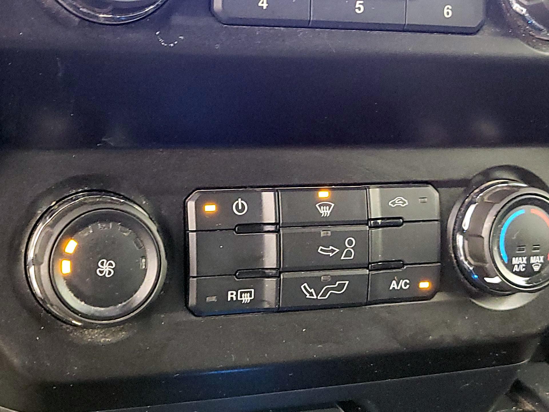 Thumbnail: 2019 Ford F-150 - 16