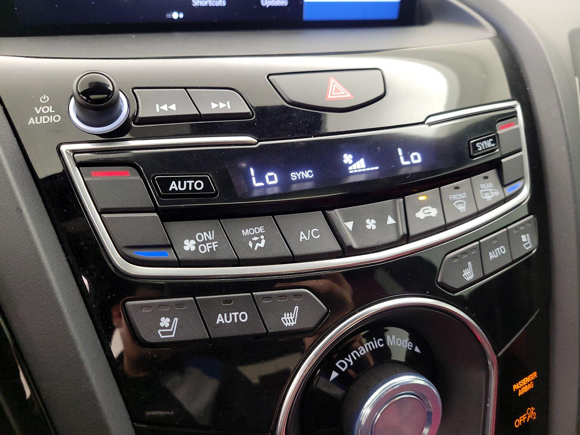 Thumbnail: 2024 Acura RDX - 17