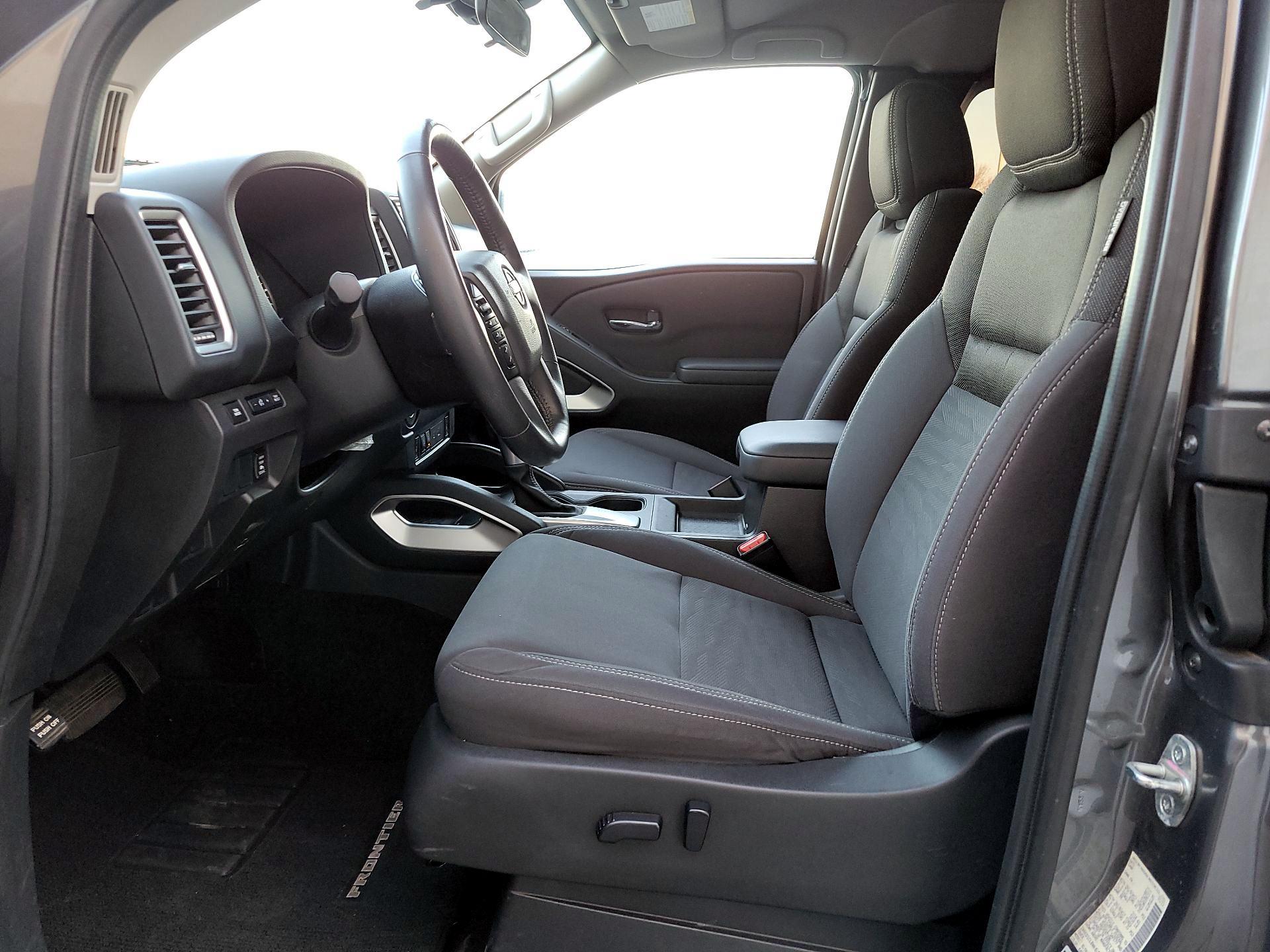 Thumbnail: 2022 Nissan Frontier - 9