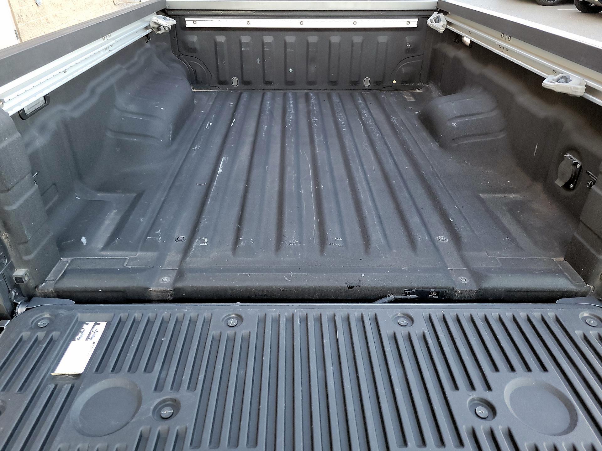 Thumbnail: 2022 Nissan Frontier - 18