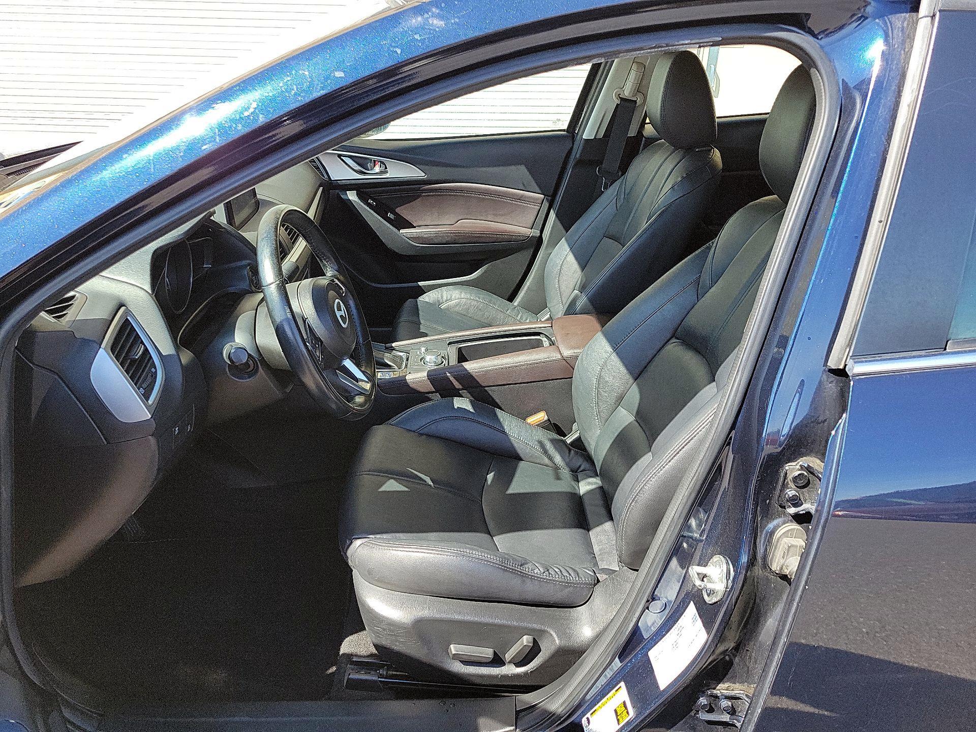 Thumbnail: 2017 Mazda Mazda3 - 9