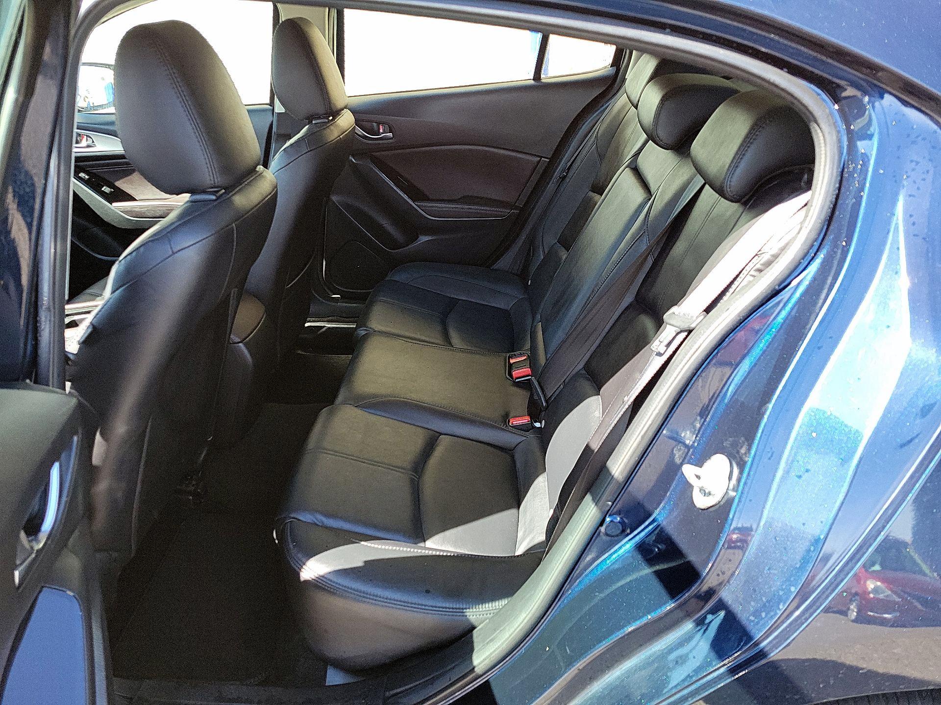 Thumbnail: 2017 Mazda Mazda3 - 17