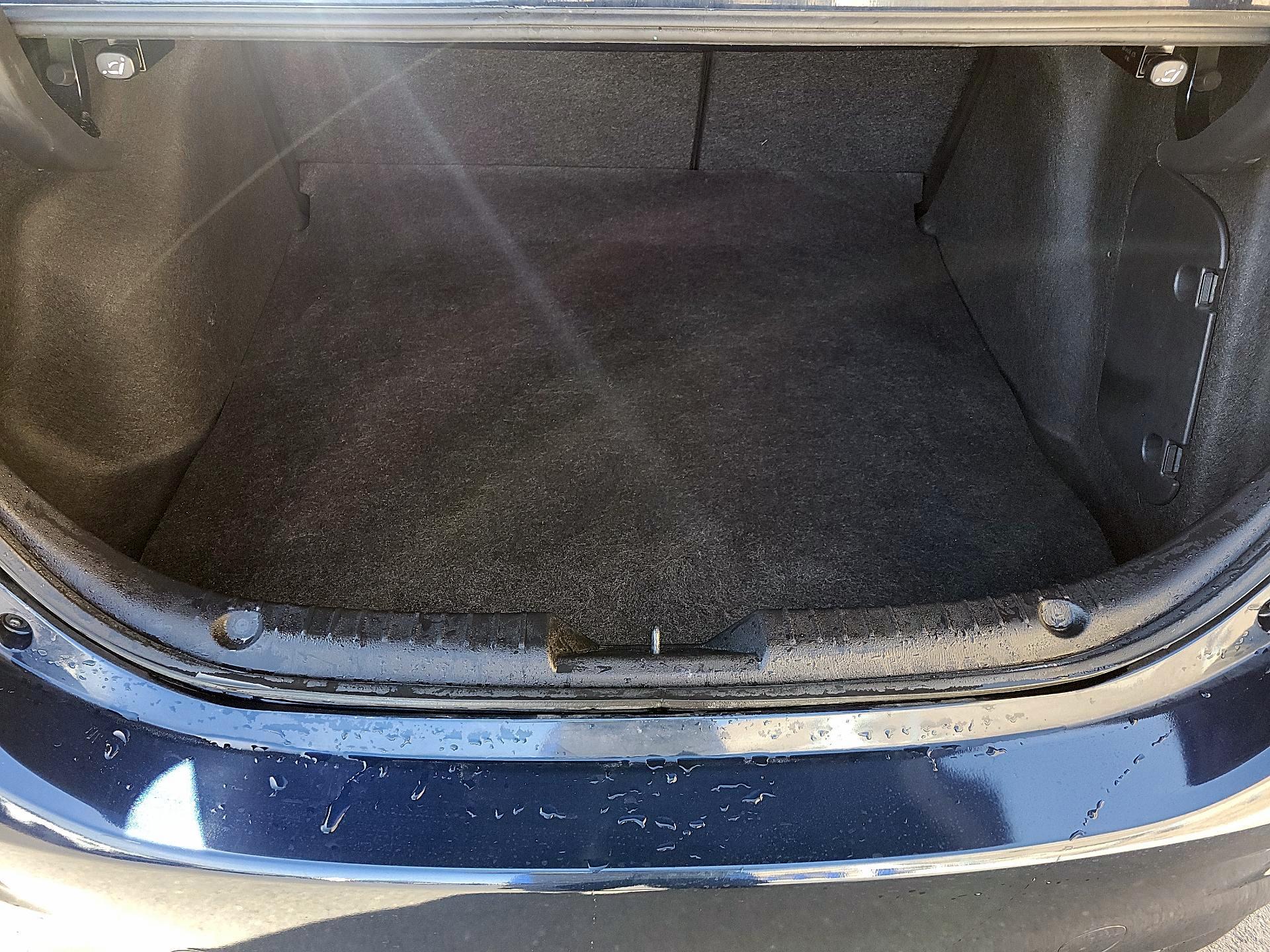 Thumbnail: 2017 Mazda Mazda3 - 18