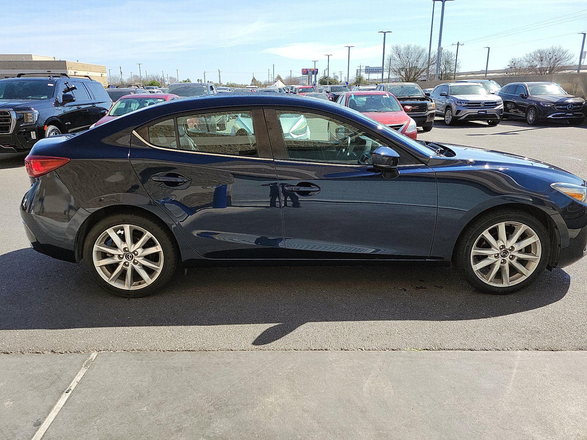 Thumbnail: 2017 Mazda Mazda3 - 4