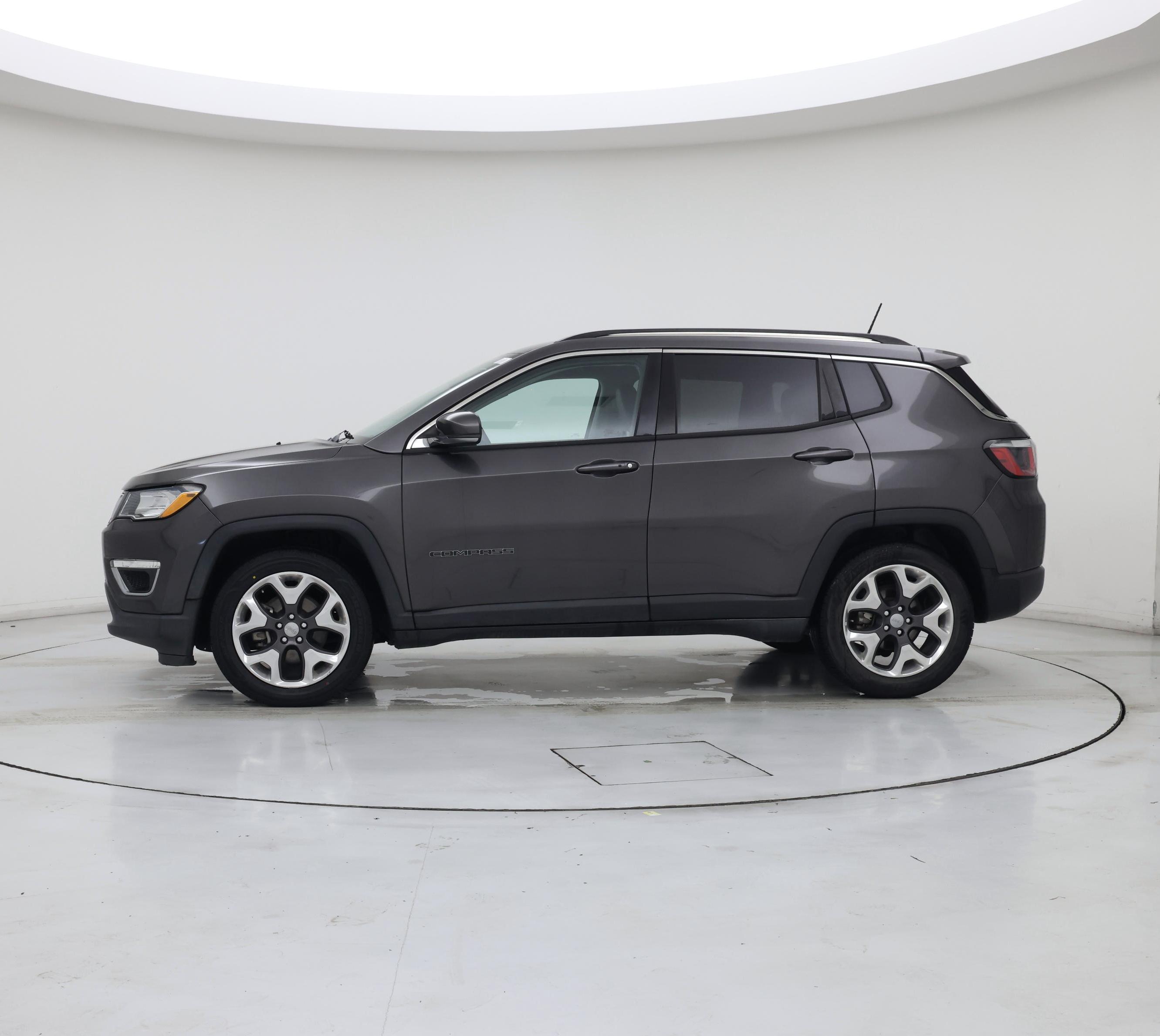 Thumbnail: 2019 Jeep Compass - 3