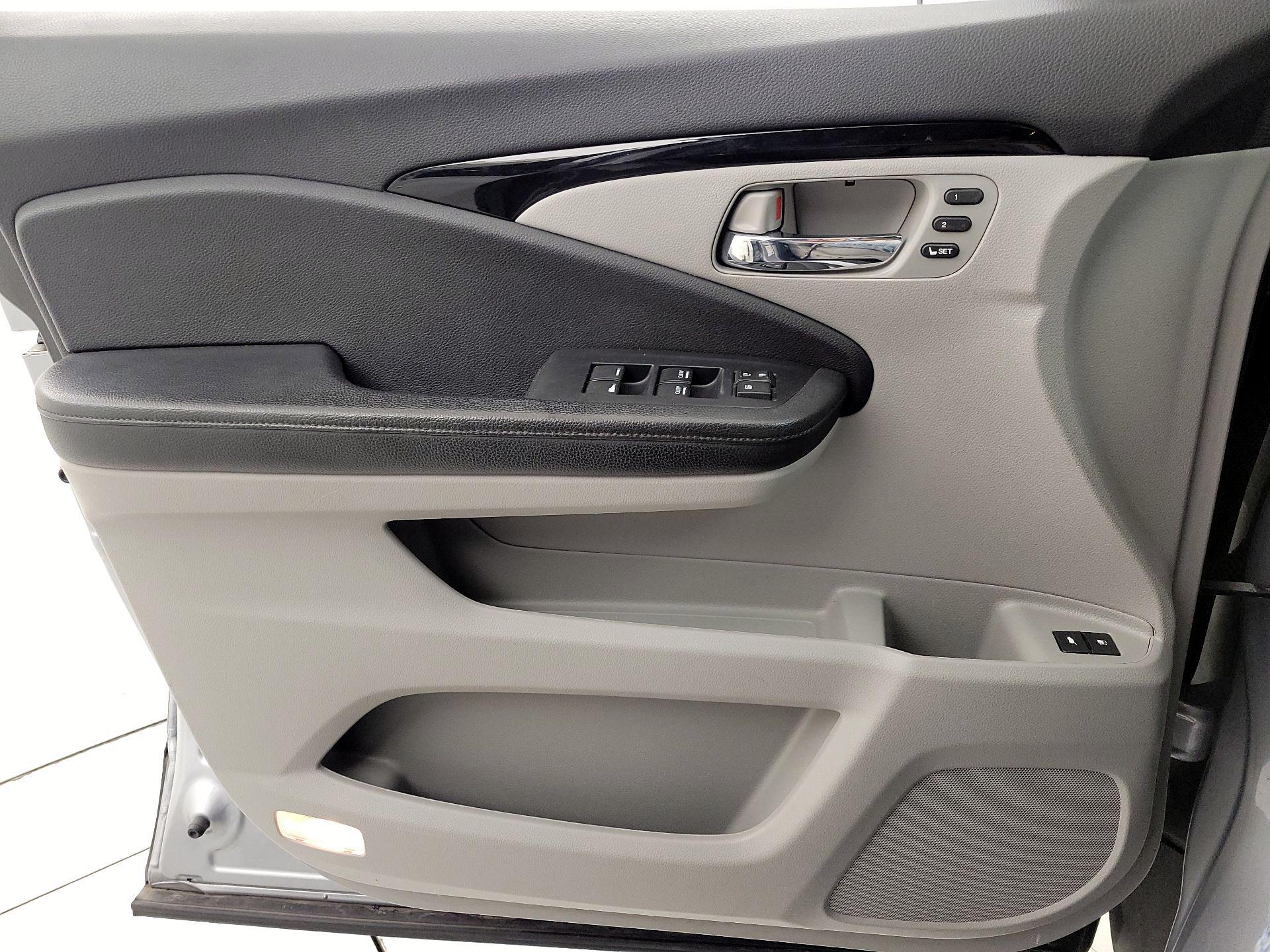 Thumbnail: 2021 Honda Pilot - 12