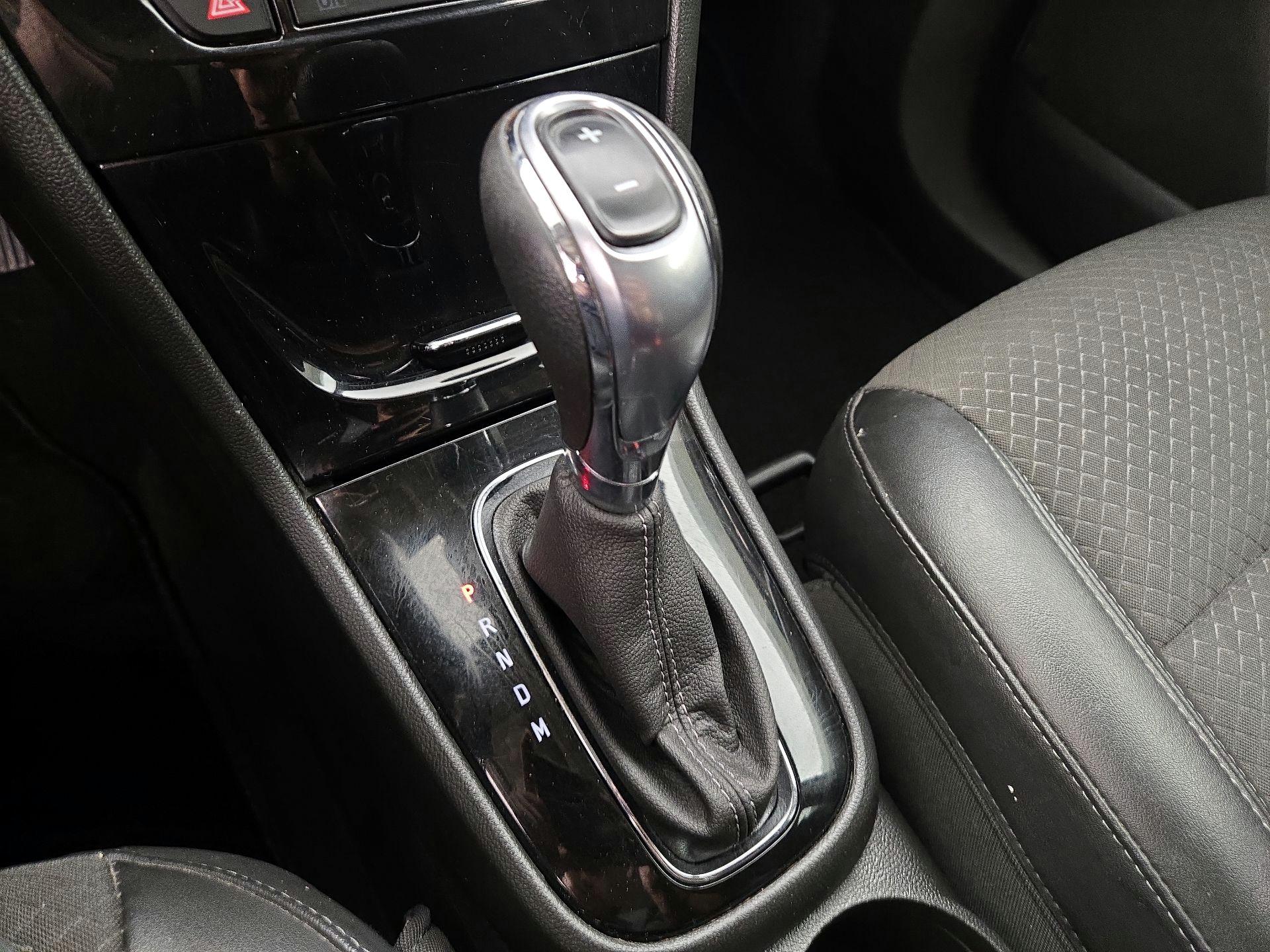 Thumbnail: 2019 Buick Encore - 17