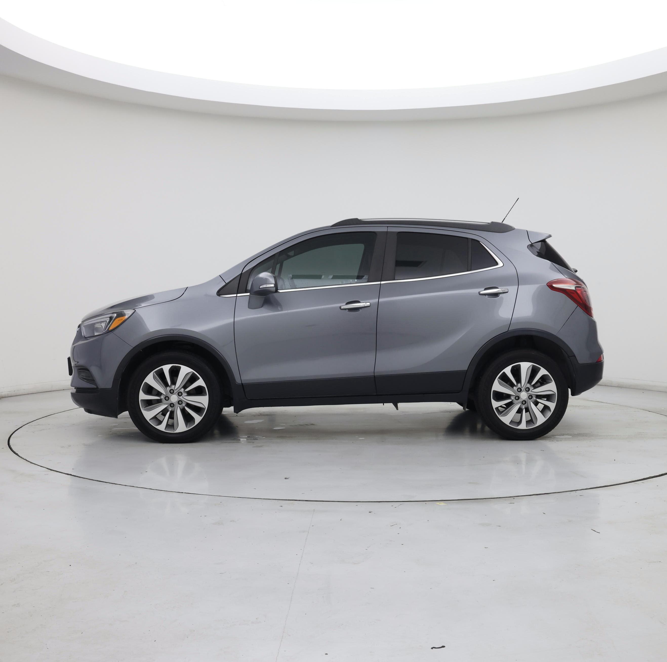 Thumbnail: 2019 Buick Encore - 3