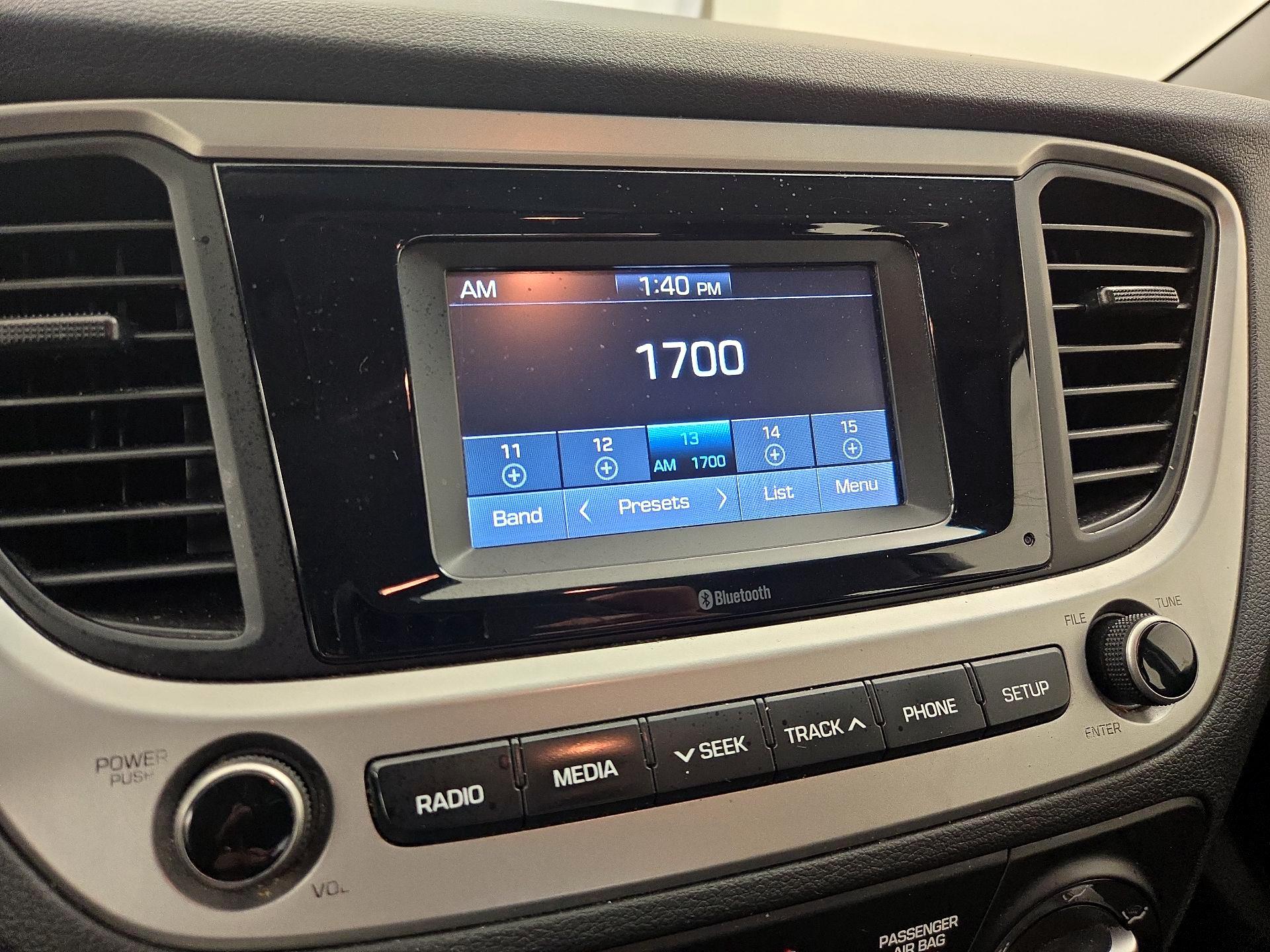 Thumbnail: 2021 Hyundai Accent - 15