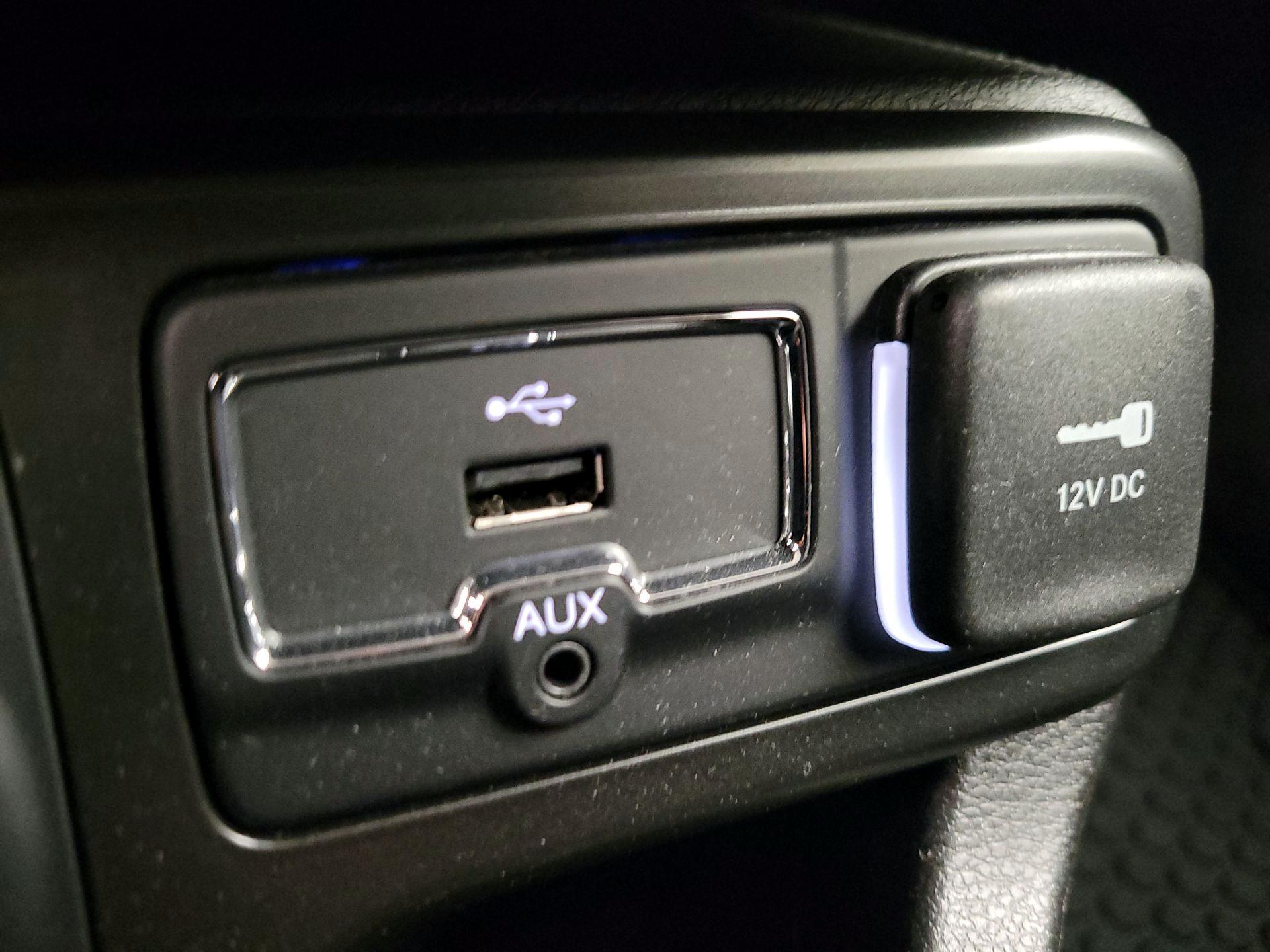 Thumbnail: 2023 Jeep Renegade - 19