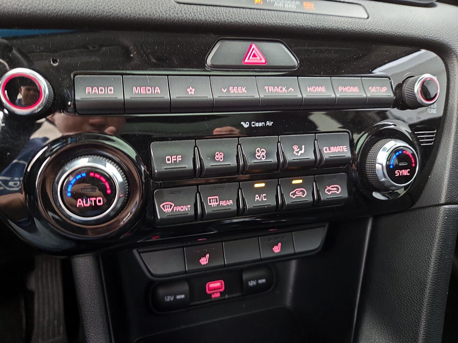 Thumbnail: 2022 Kia Sportage - 16