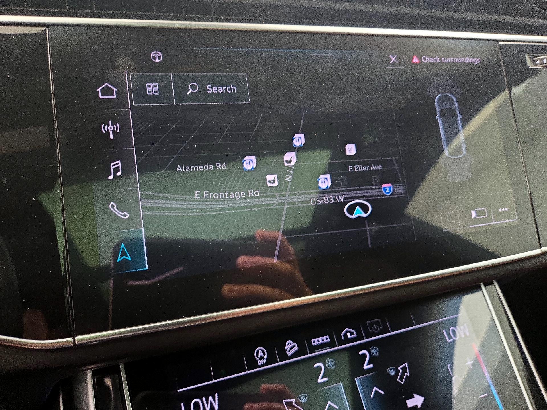 Thumbnail: 2021 Audi Q8 - 14