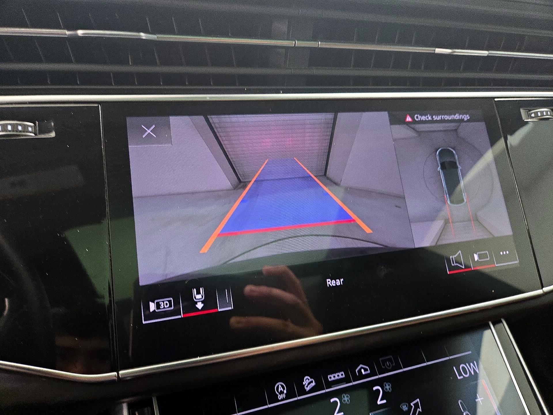 Thumbnail: 2021 Audi Q8 - 15