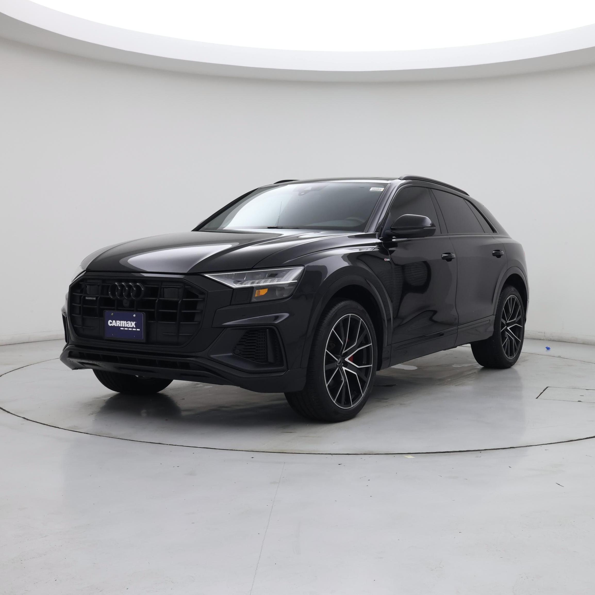 Thumbnail: 2021 Audi Q8 - 4