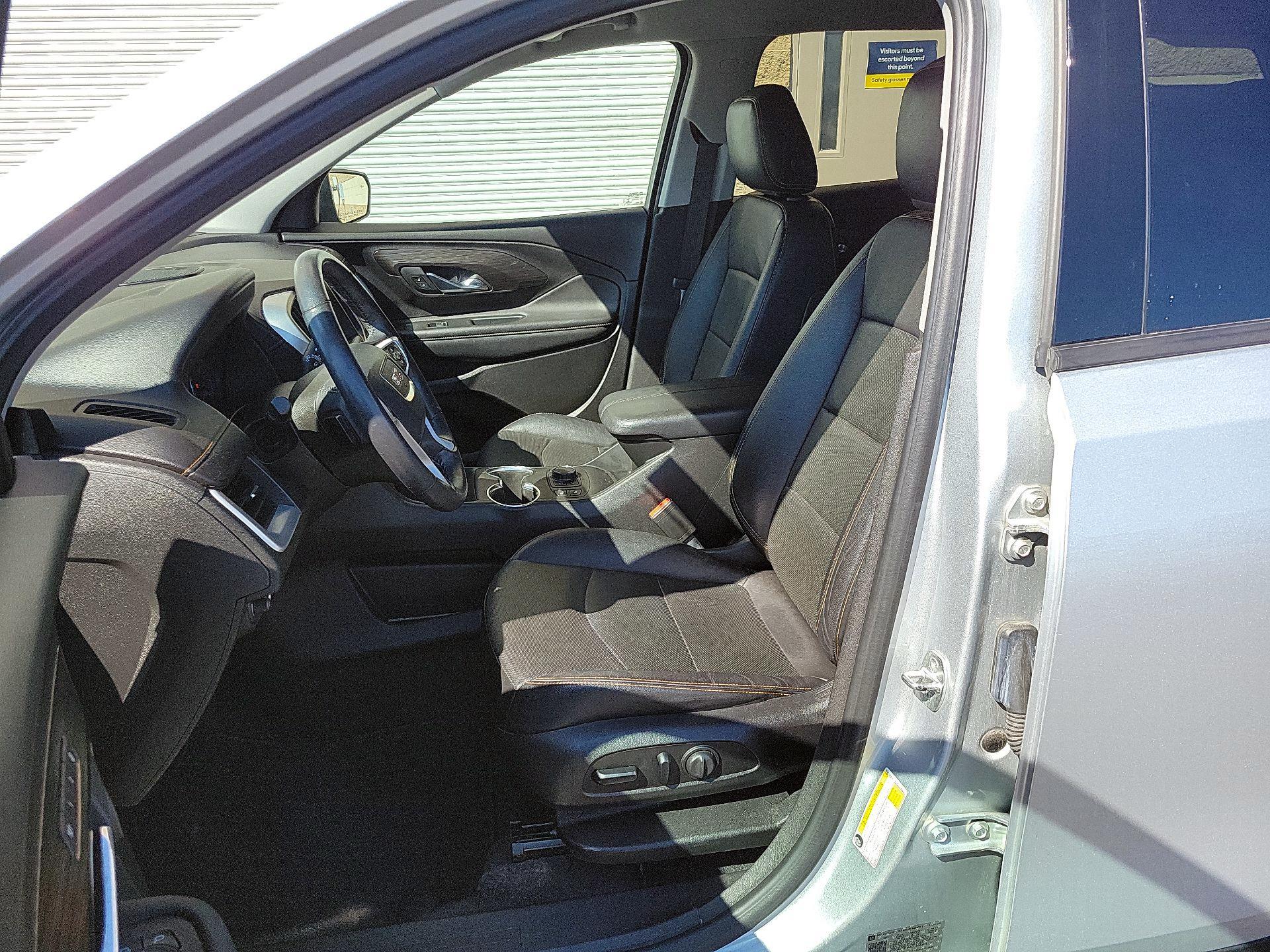 Thumbnail: 2020 GMC Terrain - 9