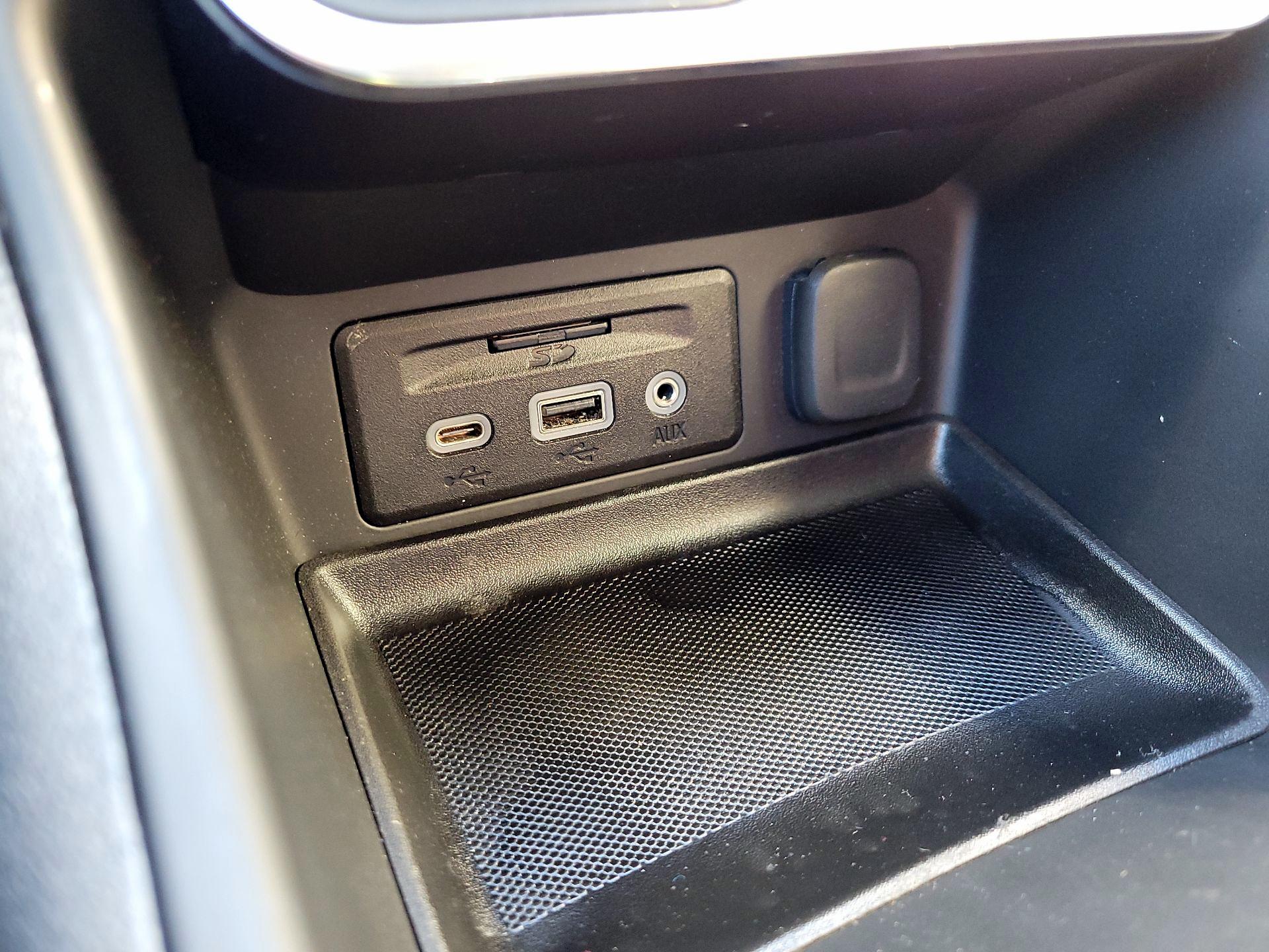 Thumbnail: 2020 GMC Terrain - 17