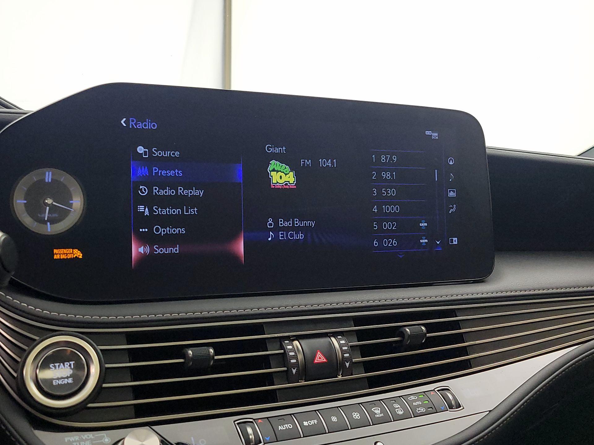 Thumbnail: 2021 Lexus LS - 16