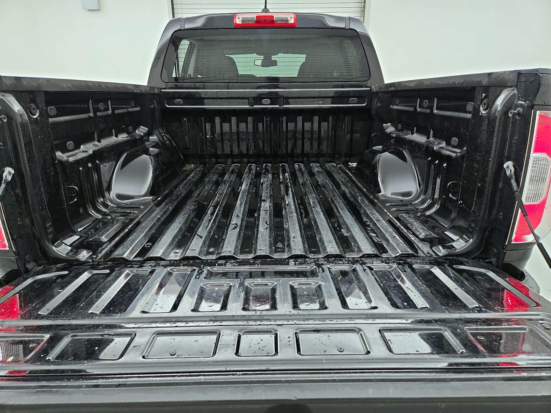 Thumbnail: 2017 GMC Canyon - 20