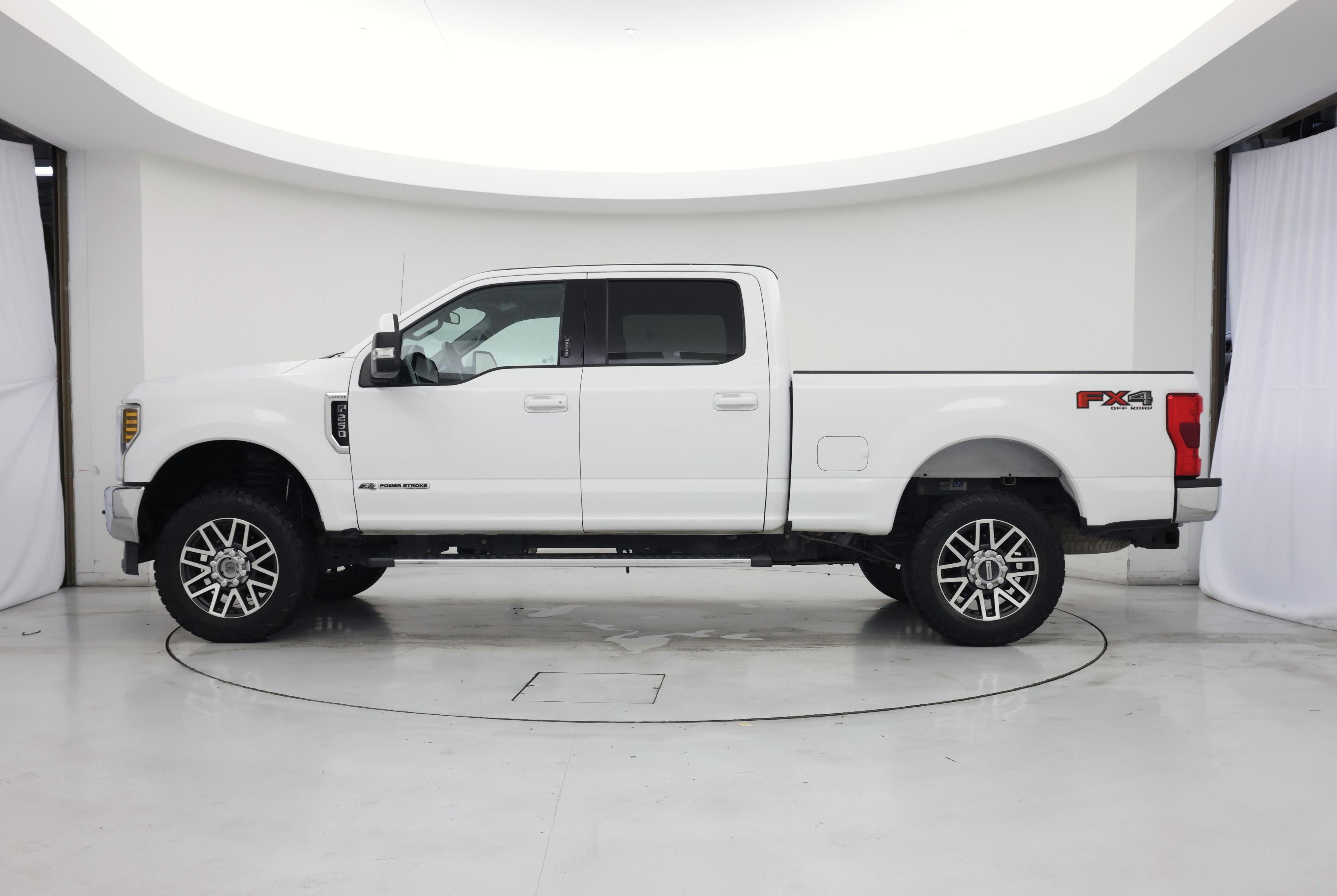 Thumbnail: 2019 Ford F-250 - 3