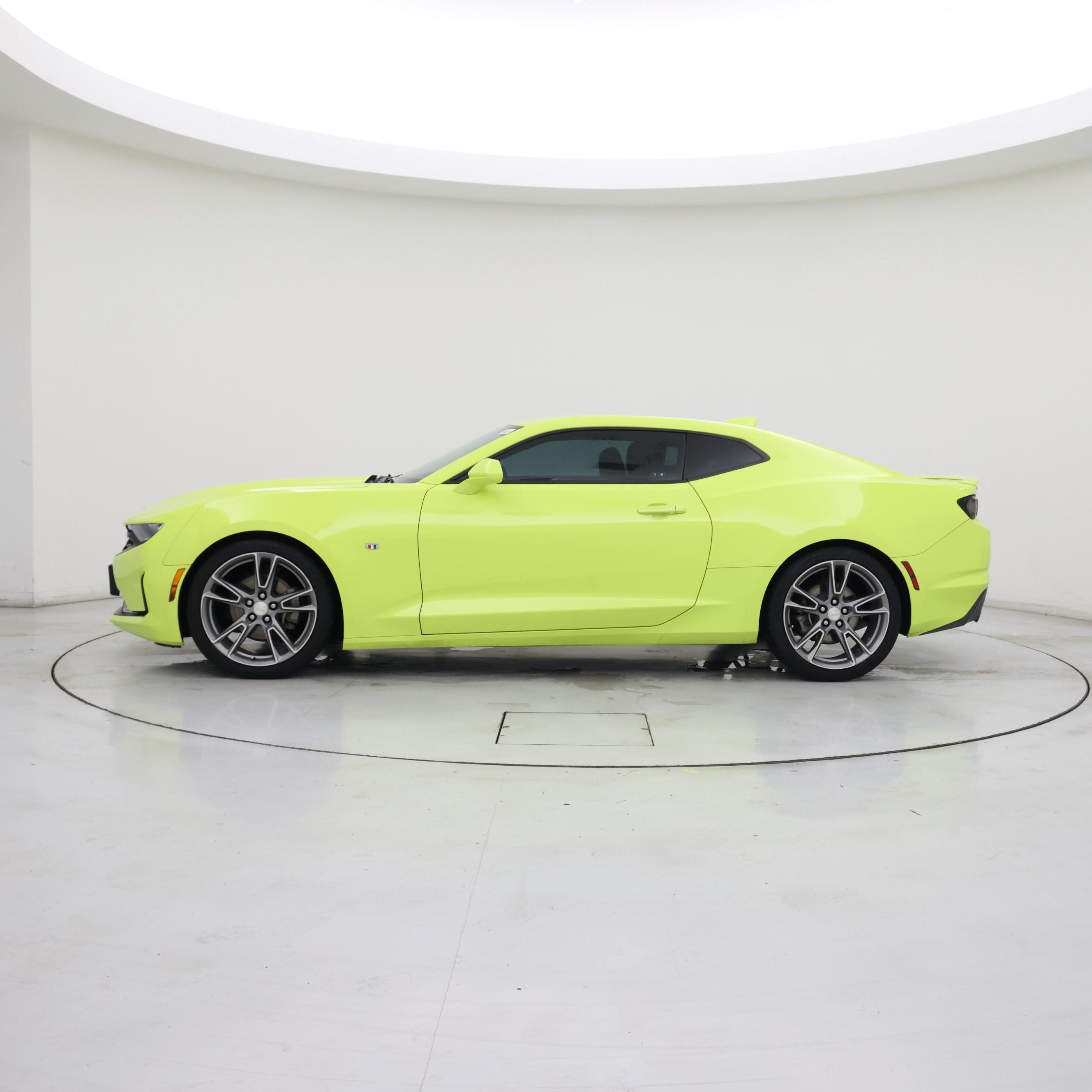 Thumbnail: 2020 Chevrolet Camaro - 3