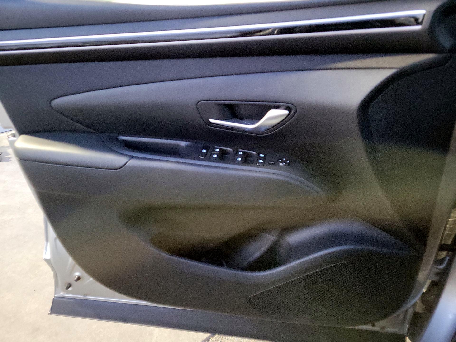 Thumbnail: 2023 Hyundai Tucson - 10