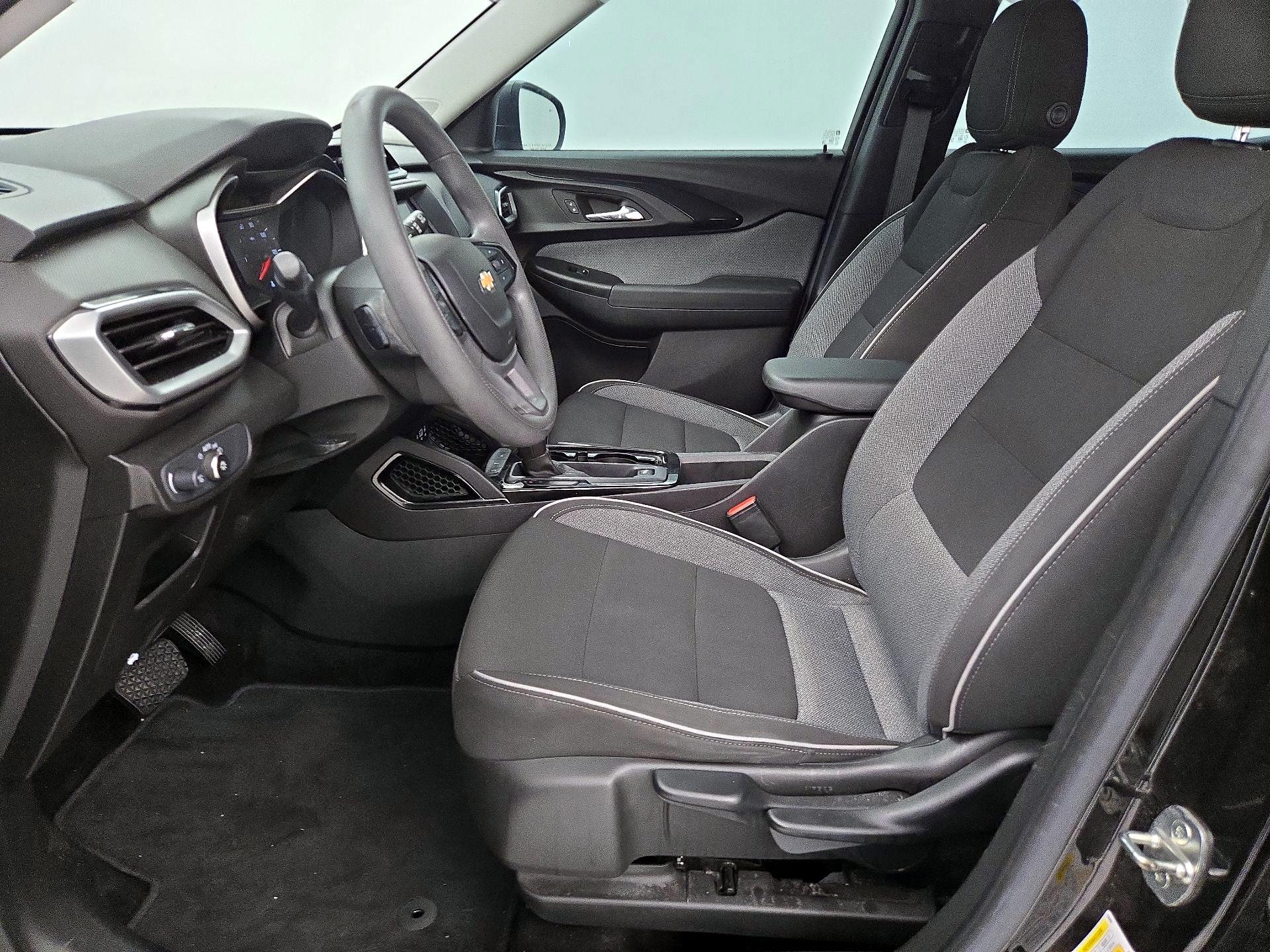 Thumbnail: 2021 Chevrolet TrailBlazer - 11