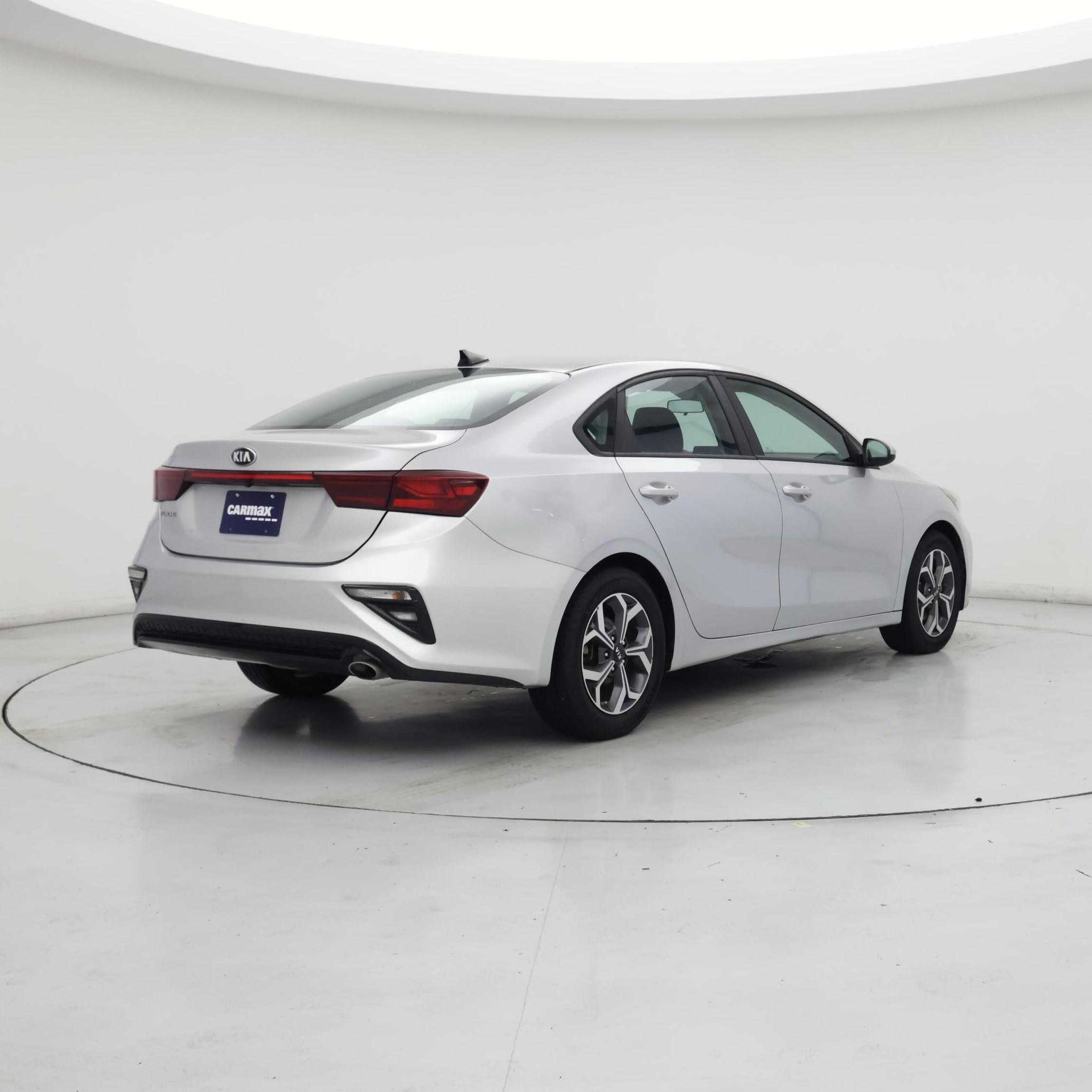 Thumbnail: 2020 Kia Forte - 8