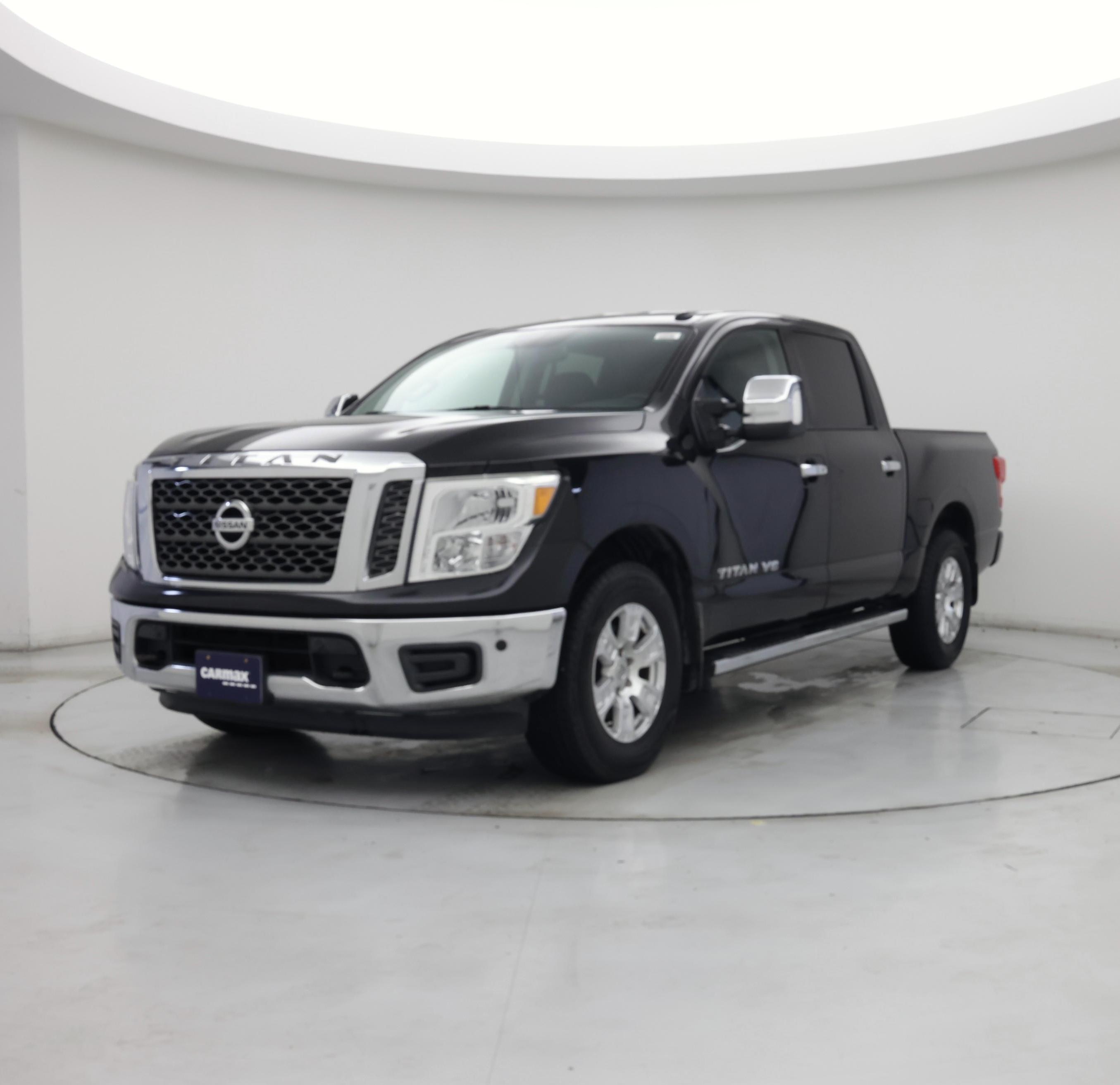 Thumbnail: 2018 Nissan Titan - 4
