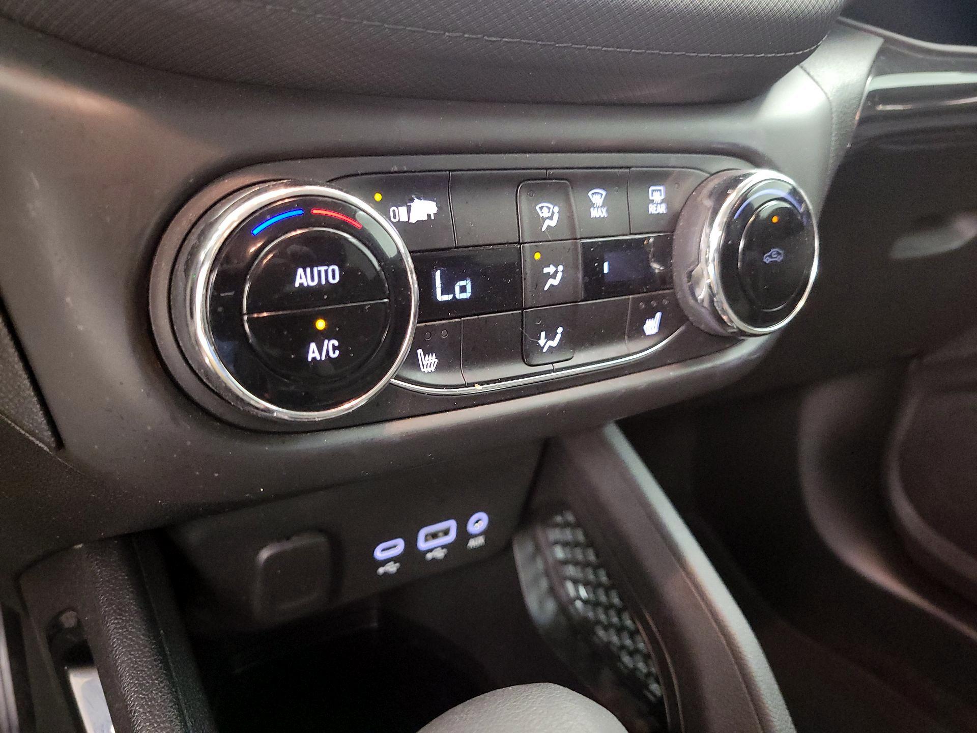 Thumbnail: 2021 Chevrolet TrailBlazer - 16