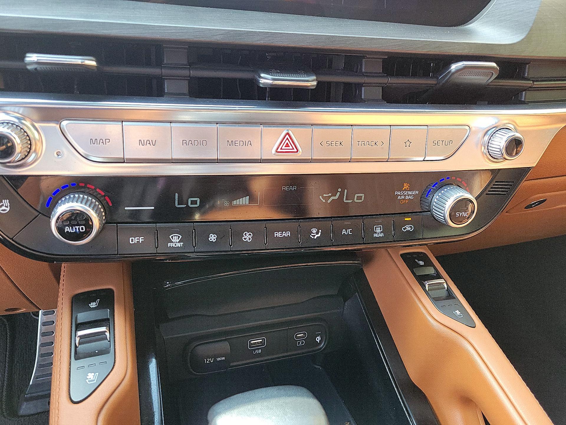 Thumbnail: 2023 Kia Telluride - 15