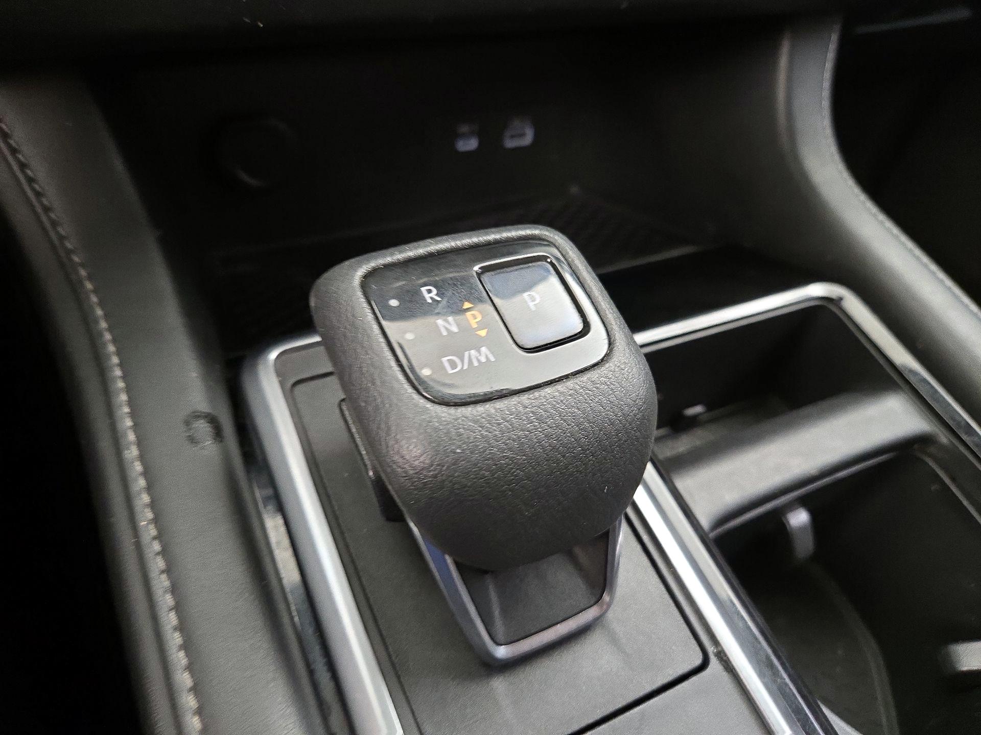 Thumbnail: 2022 Nissan Pathfinder - 18