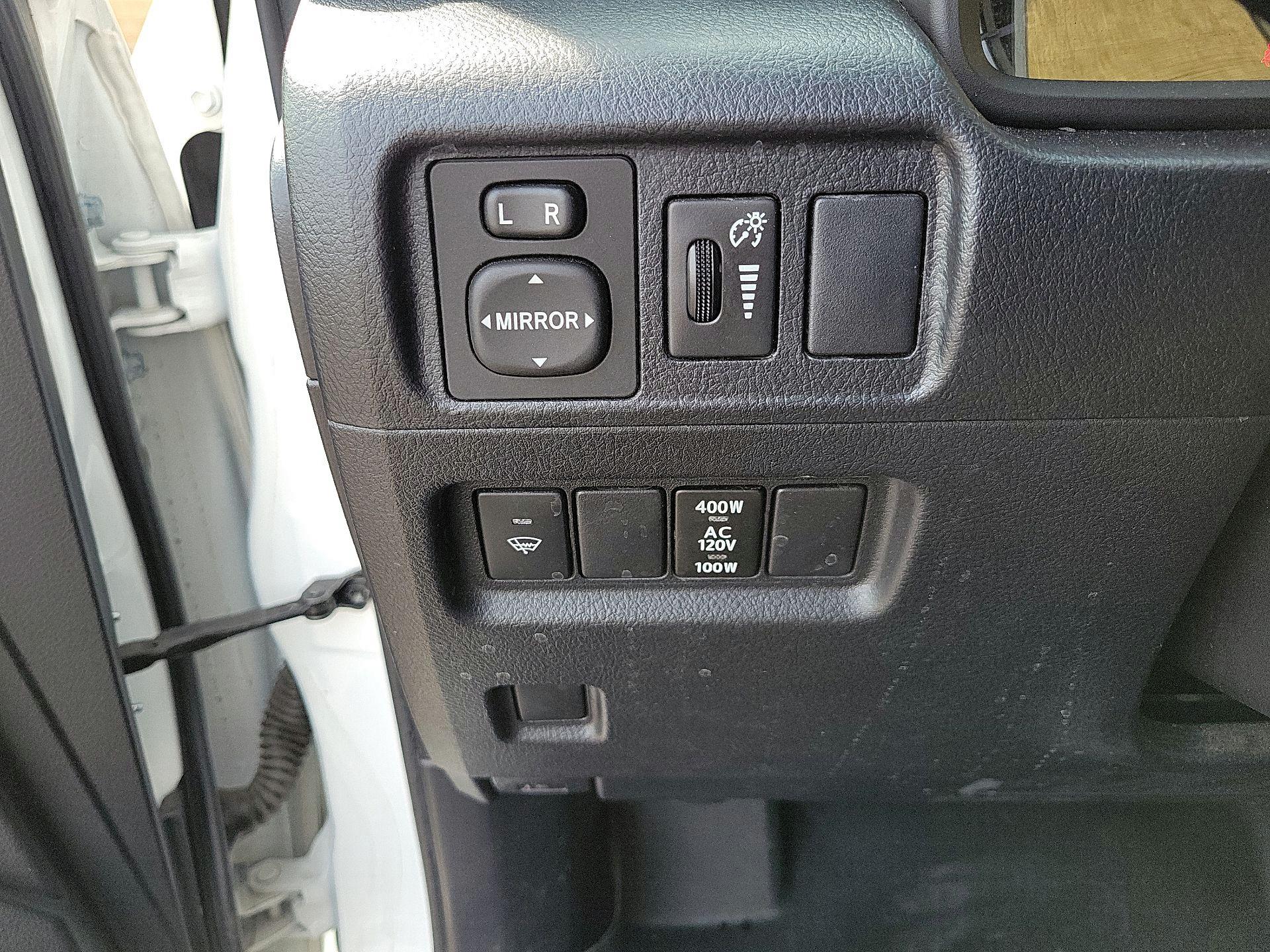 Thumbnail: 2018 Toyota 4Runner - 11