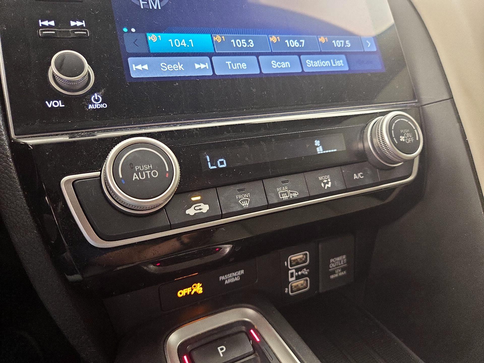 Thumbnail: 2022 Honda Insight - 16