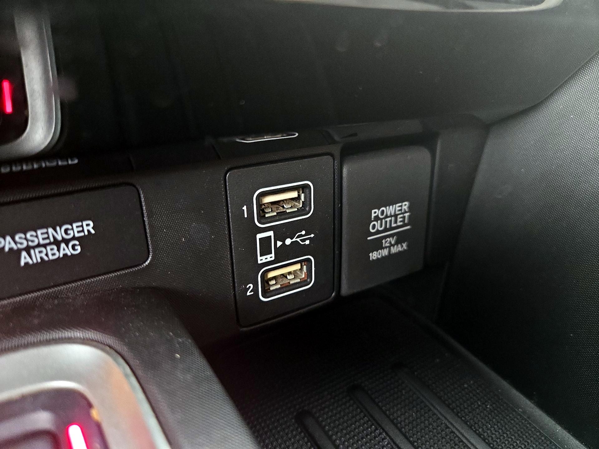 Thumbnail: 2022 Honda Insight - 18