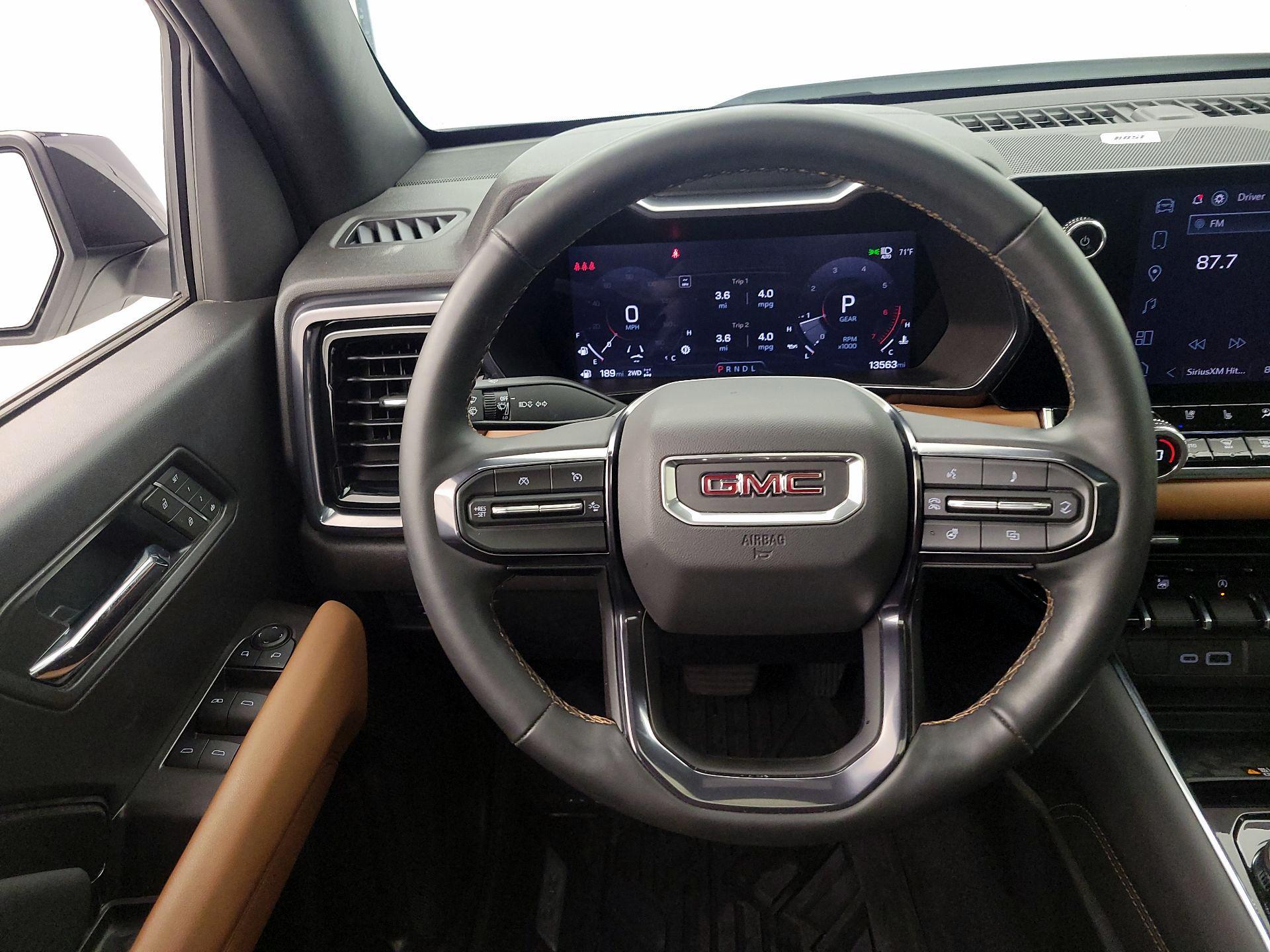 Thumbnail: 2025 GMC Canyon - 10