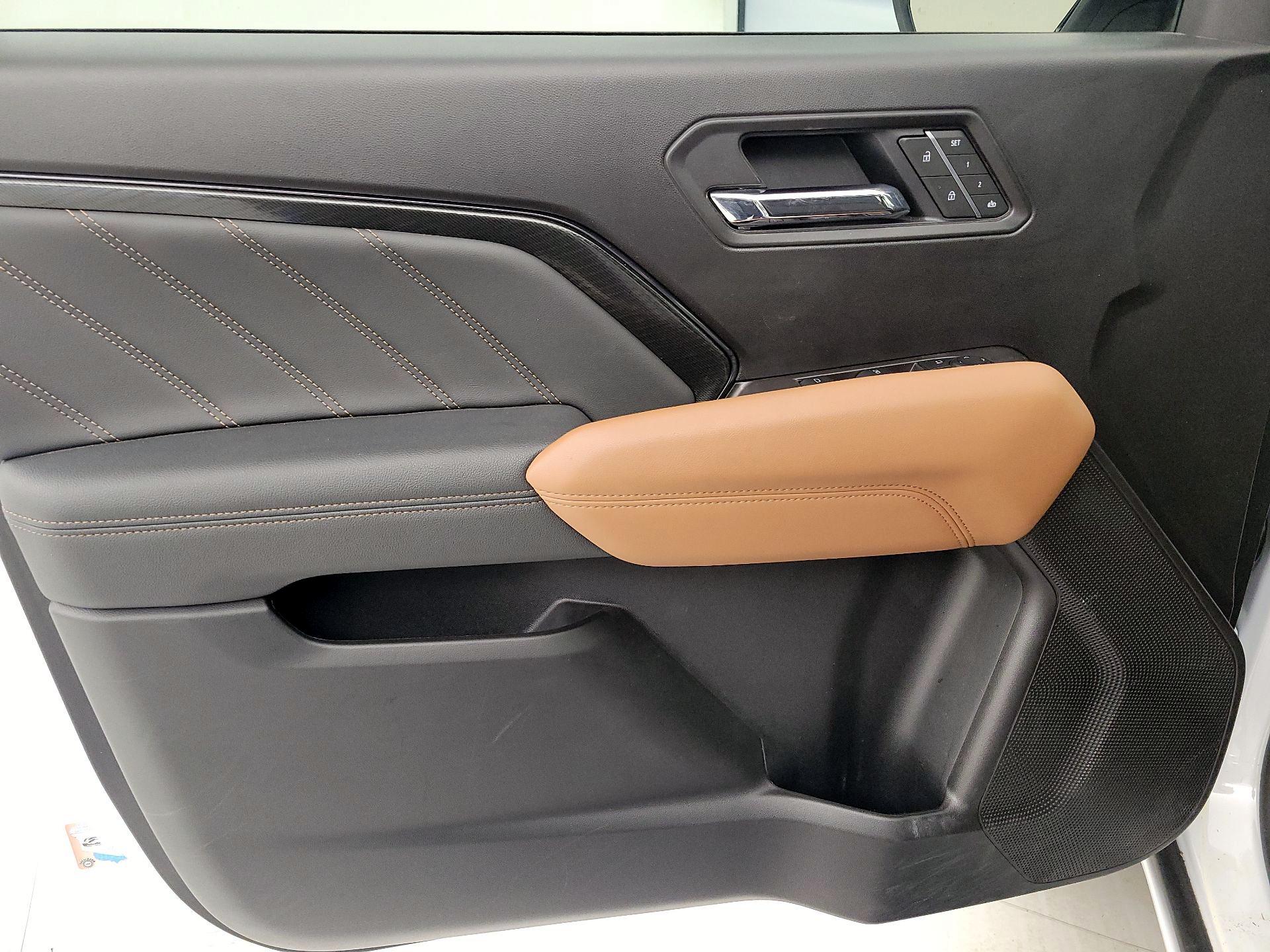 Thumbnail: 2025 GMC Canyon - 12