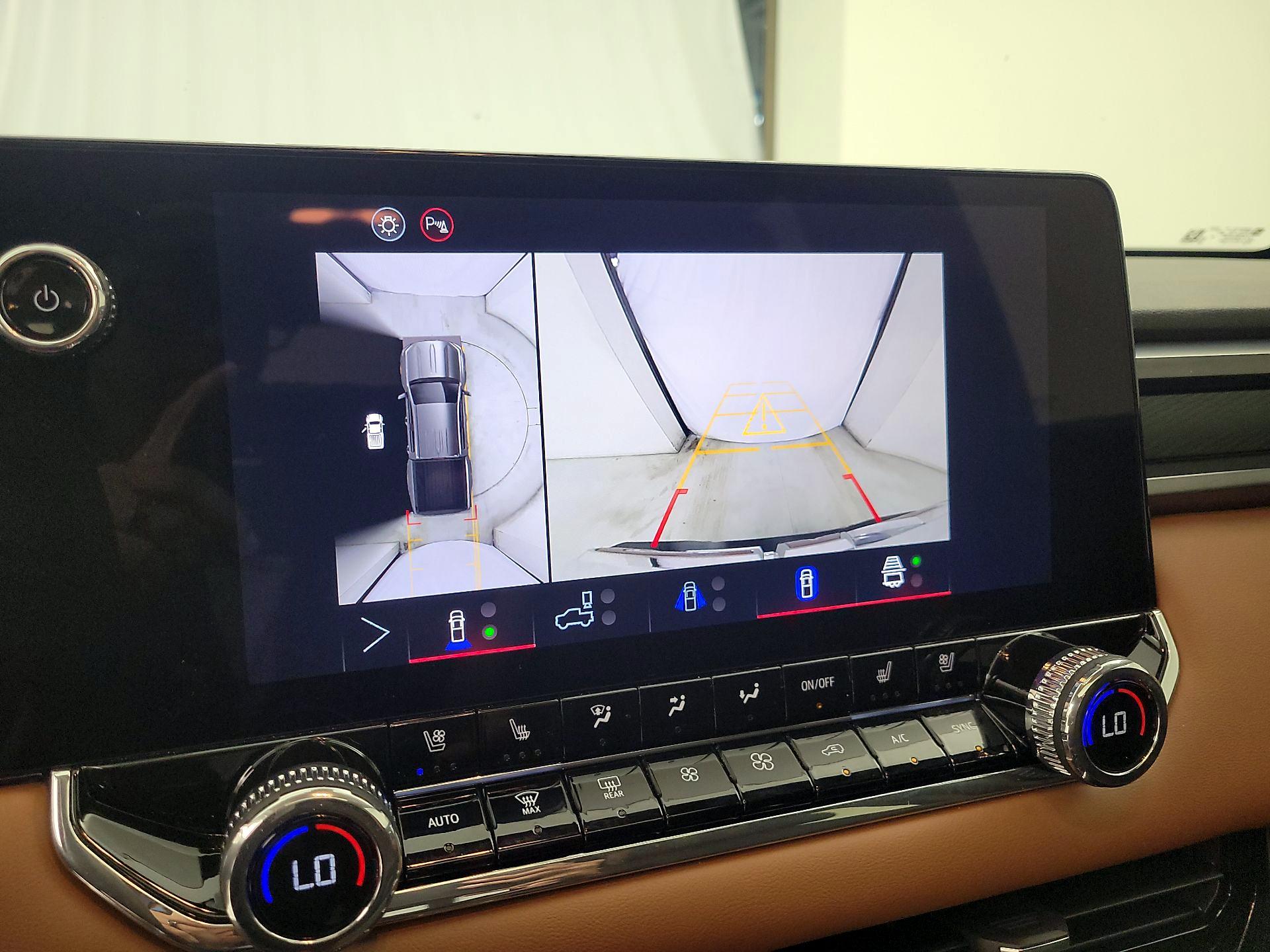 Thumbnail: 2025 GMC Canyon - 14