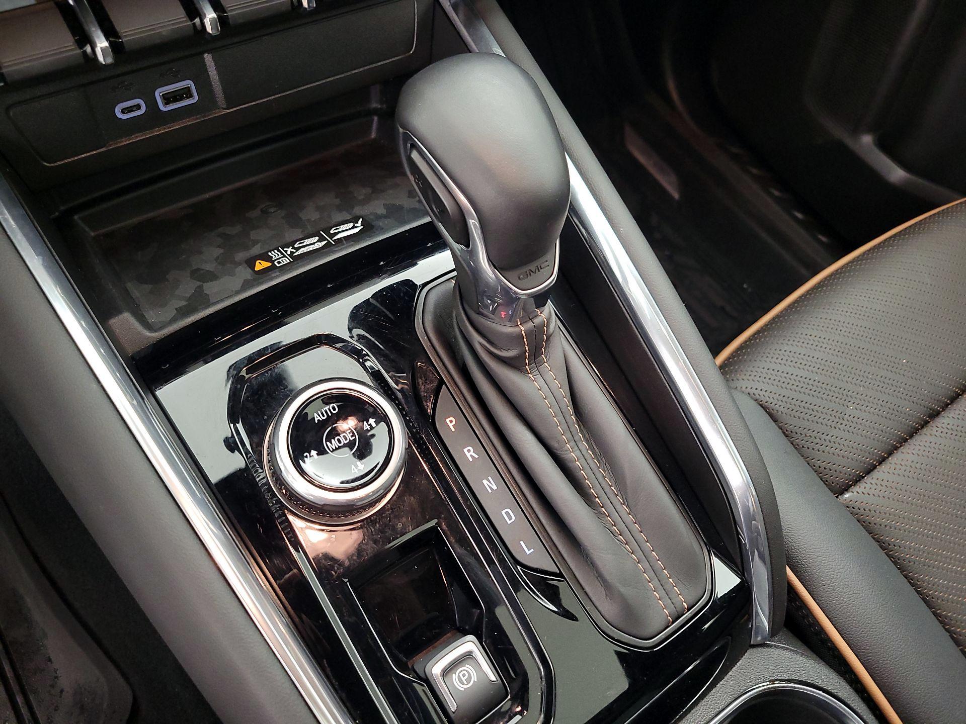 Thumbnail: 2025 GMC Canyon - 17