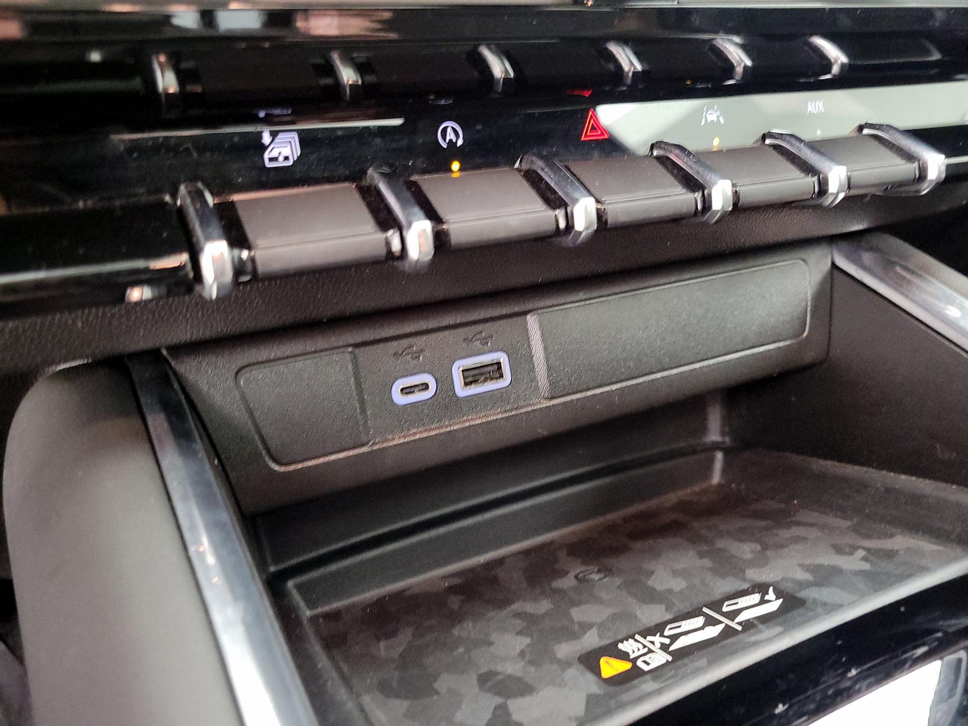 Thumbnail: 2025 GMC Canyon - 18