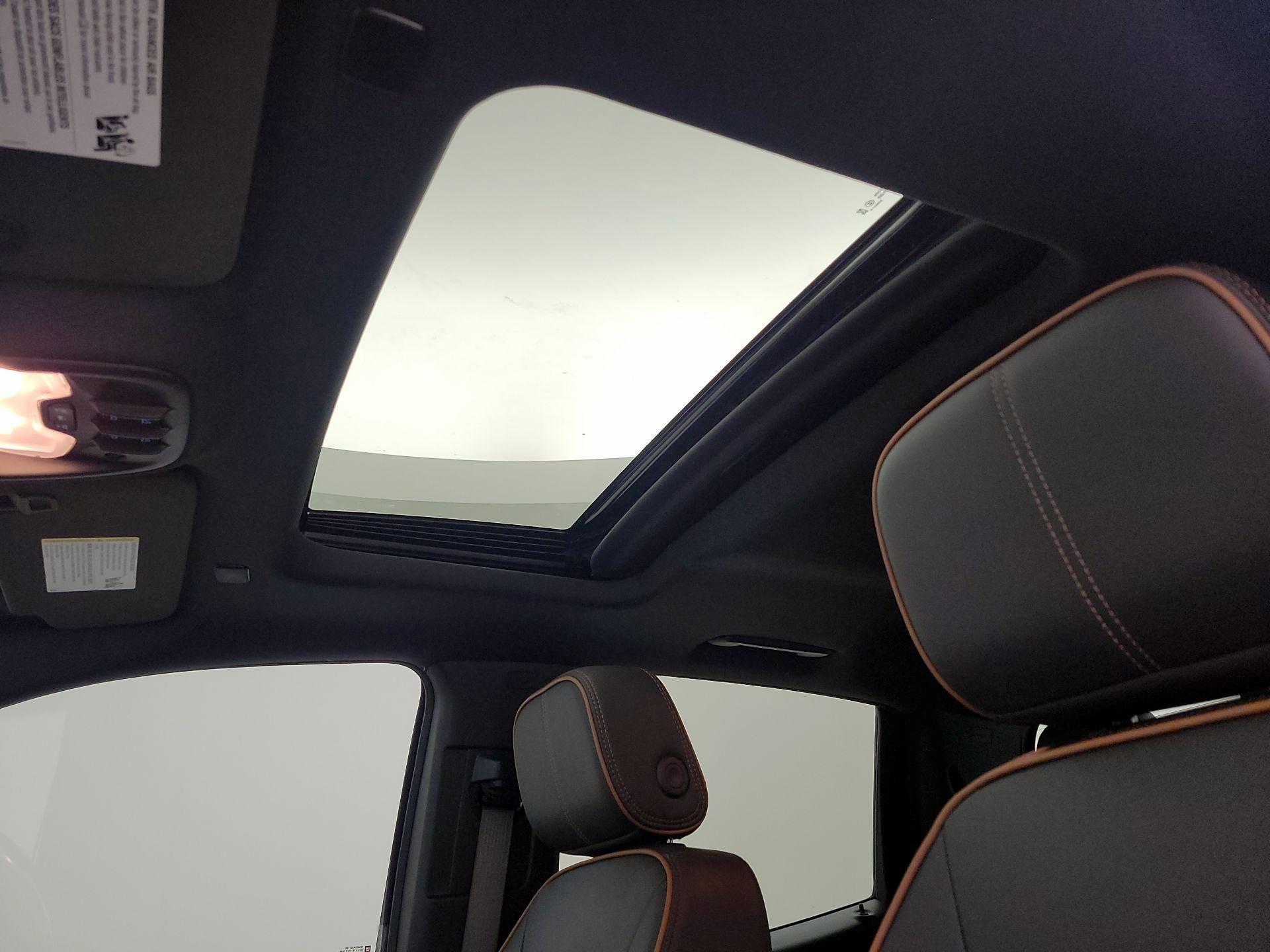 Thumbnail: 2025 GMC Canyon - 19