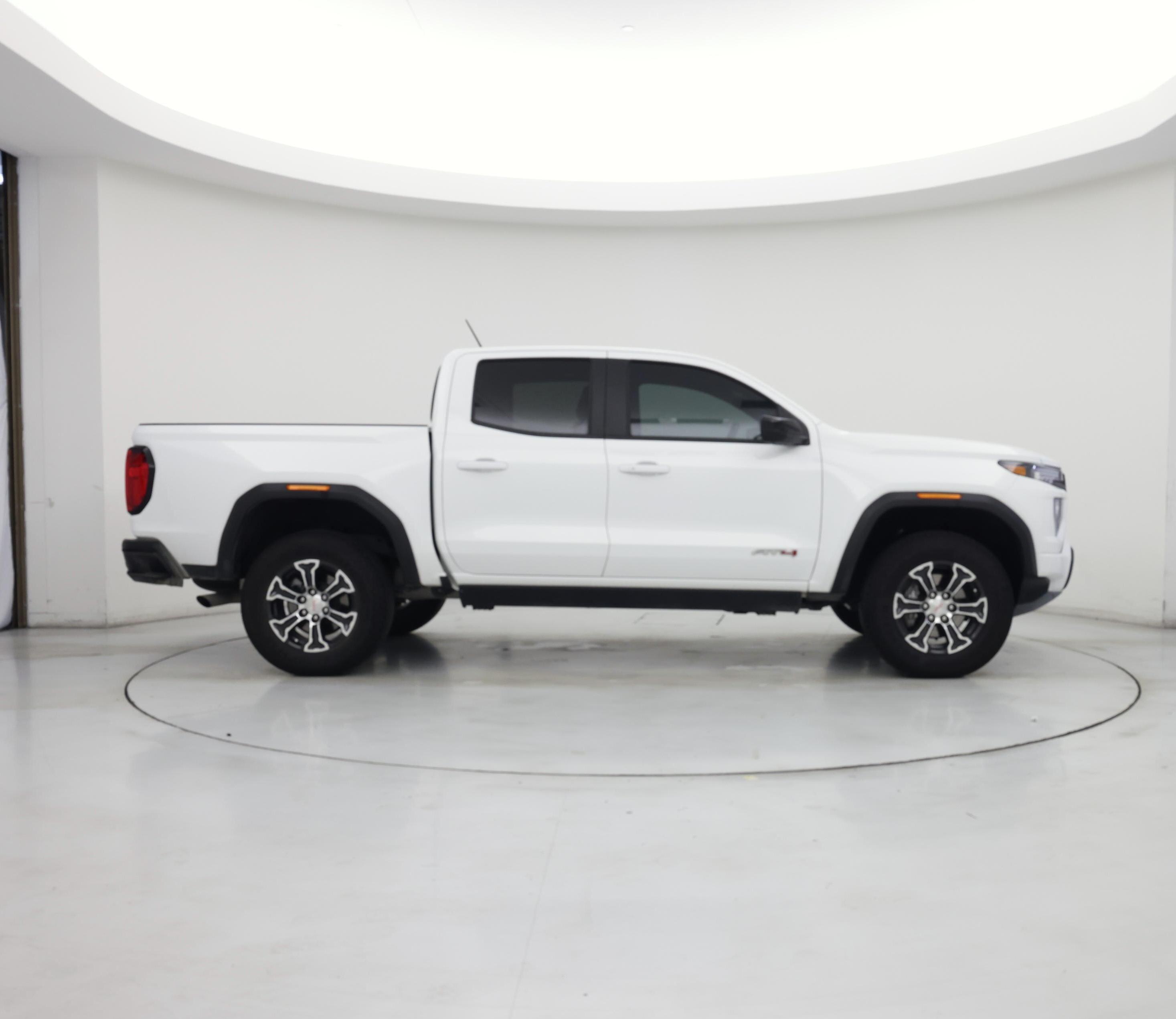 Thumbnail: 2025 GMC Canyon - 7